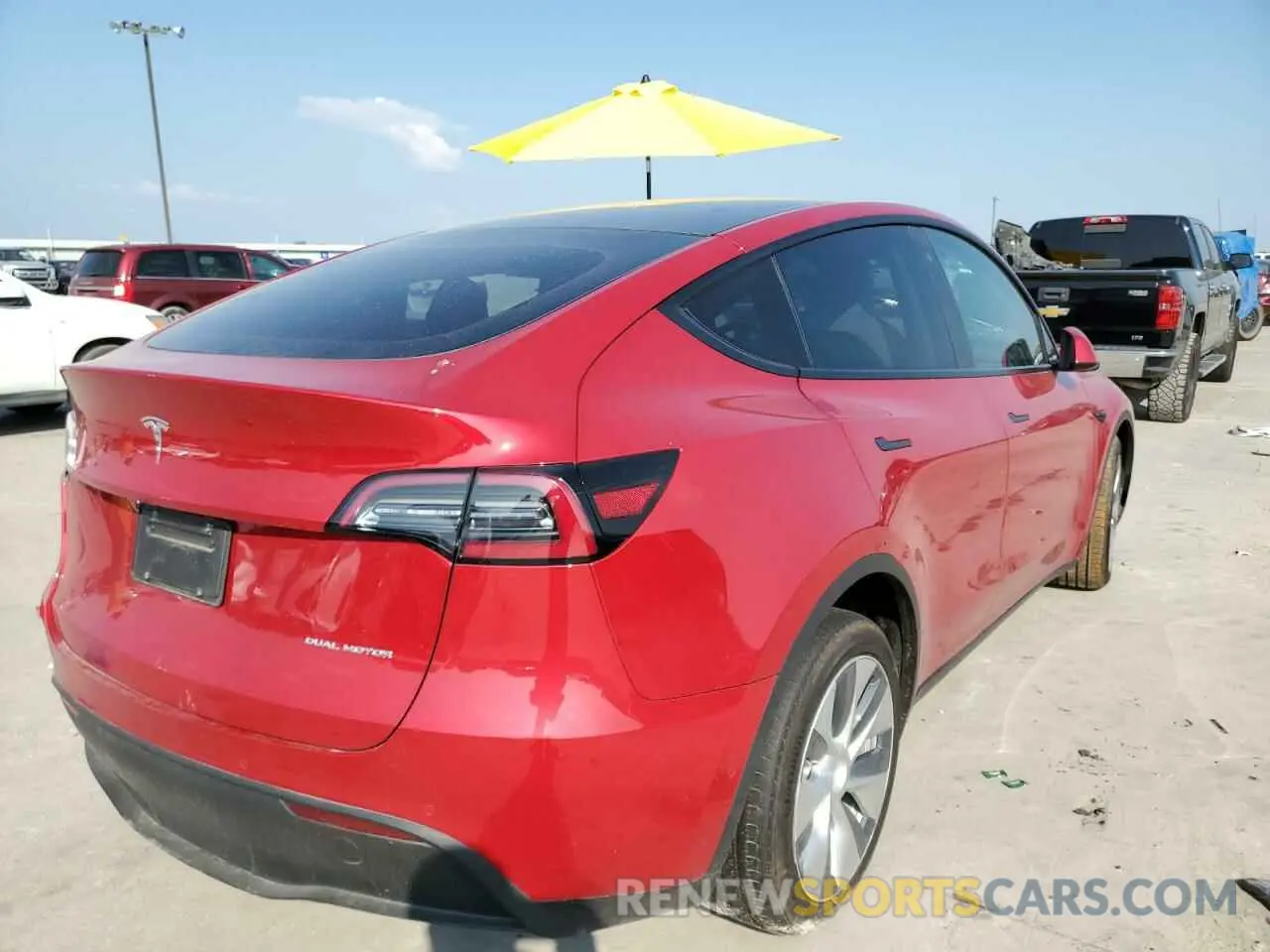 4 Photograph of a damaged car 5YJYGDEE8LF009268 TESLA MODEL Y 2020