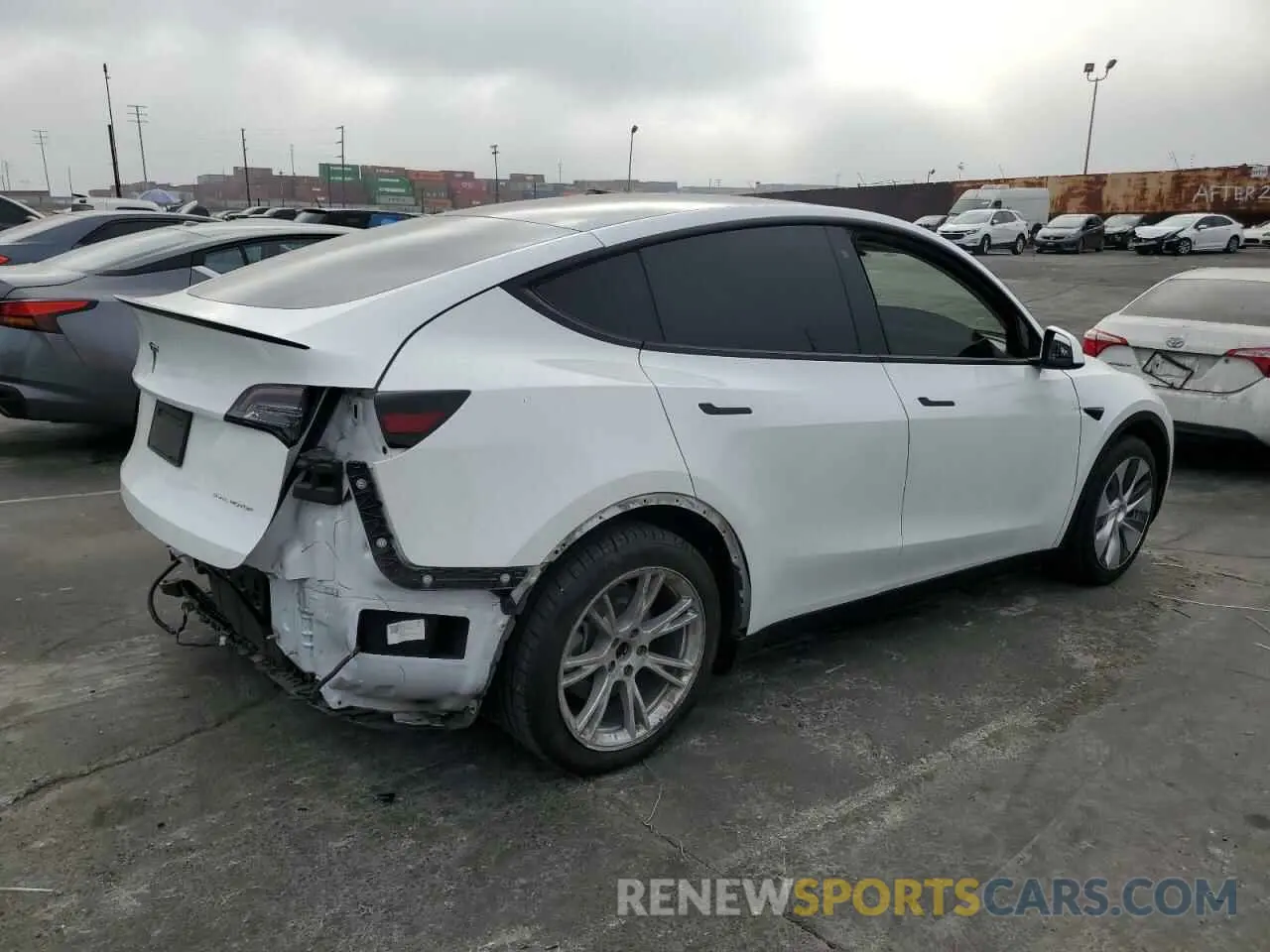 3 Фотография поврежденного автомобиля 5YJYGDEE8LF026202 TESLA MODEL Y 2020
