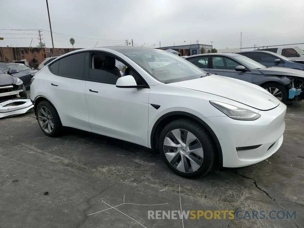 4 Фотография поврежденного автомобиля 5YJYGDEE8LF026202 TESLA MODEL Y 2020