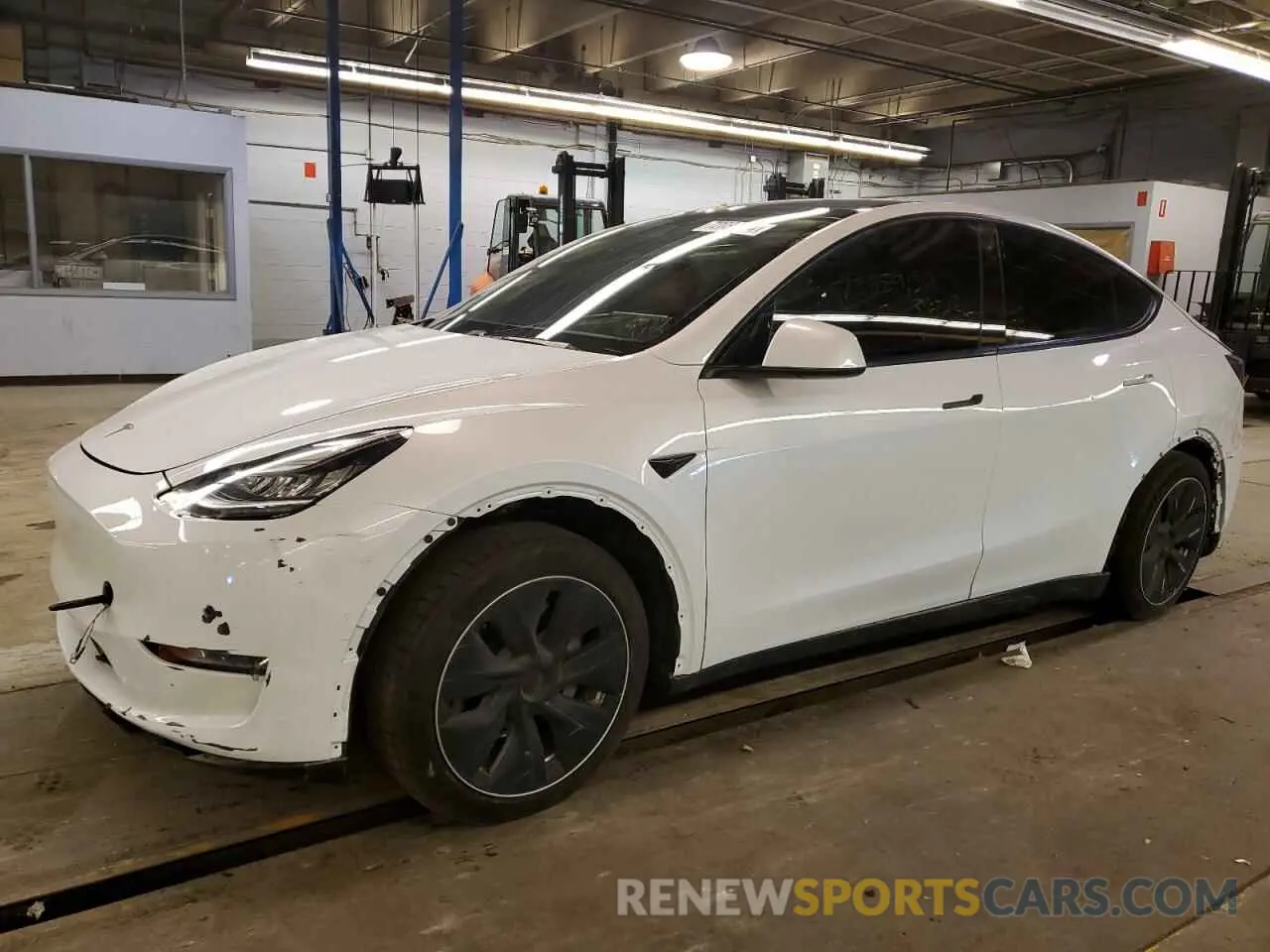 1 Фотография поврежденного автомобиля 5YJYGDEE8LF035949 TESLA MODEL Y 2020