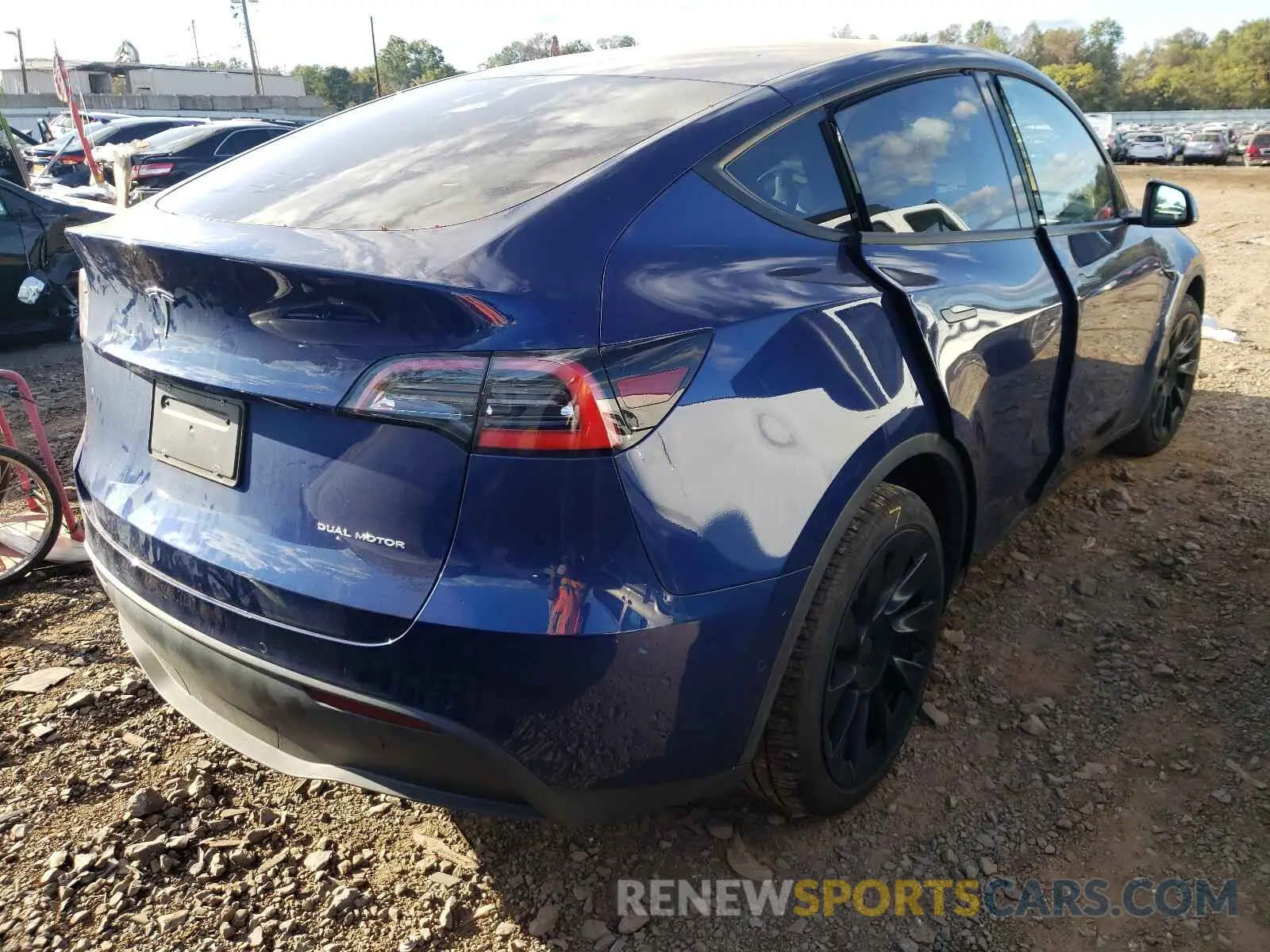 4 Photograph of a damaged car 5YJYGDEE8LF037619 TESLA MODEL Y 2020