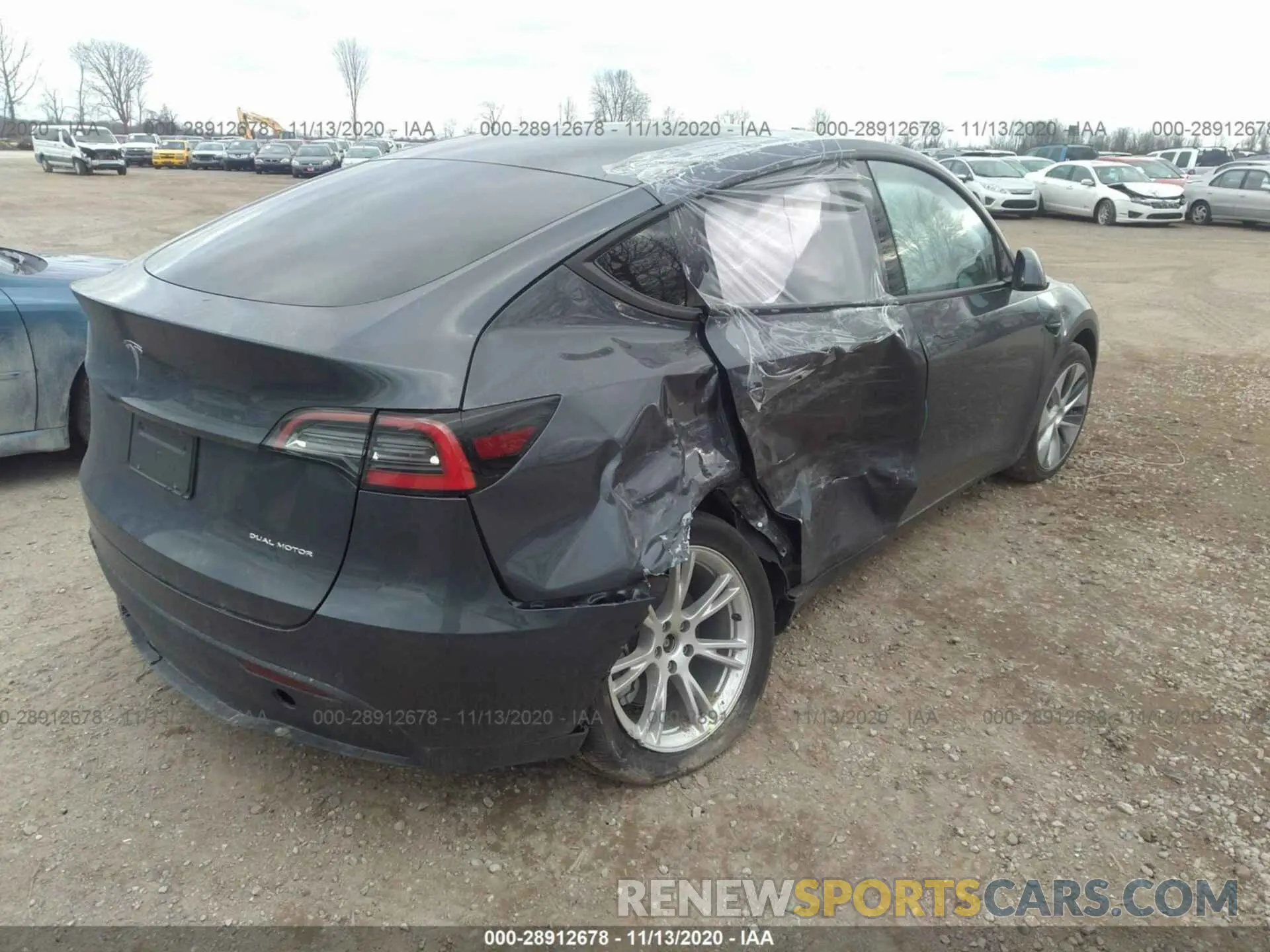 4 Photograph of a damaged car 5YJYGDEE8LF049611 TESLA MODEL Y 2020