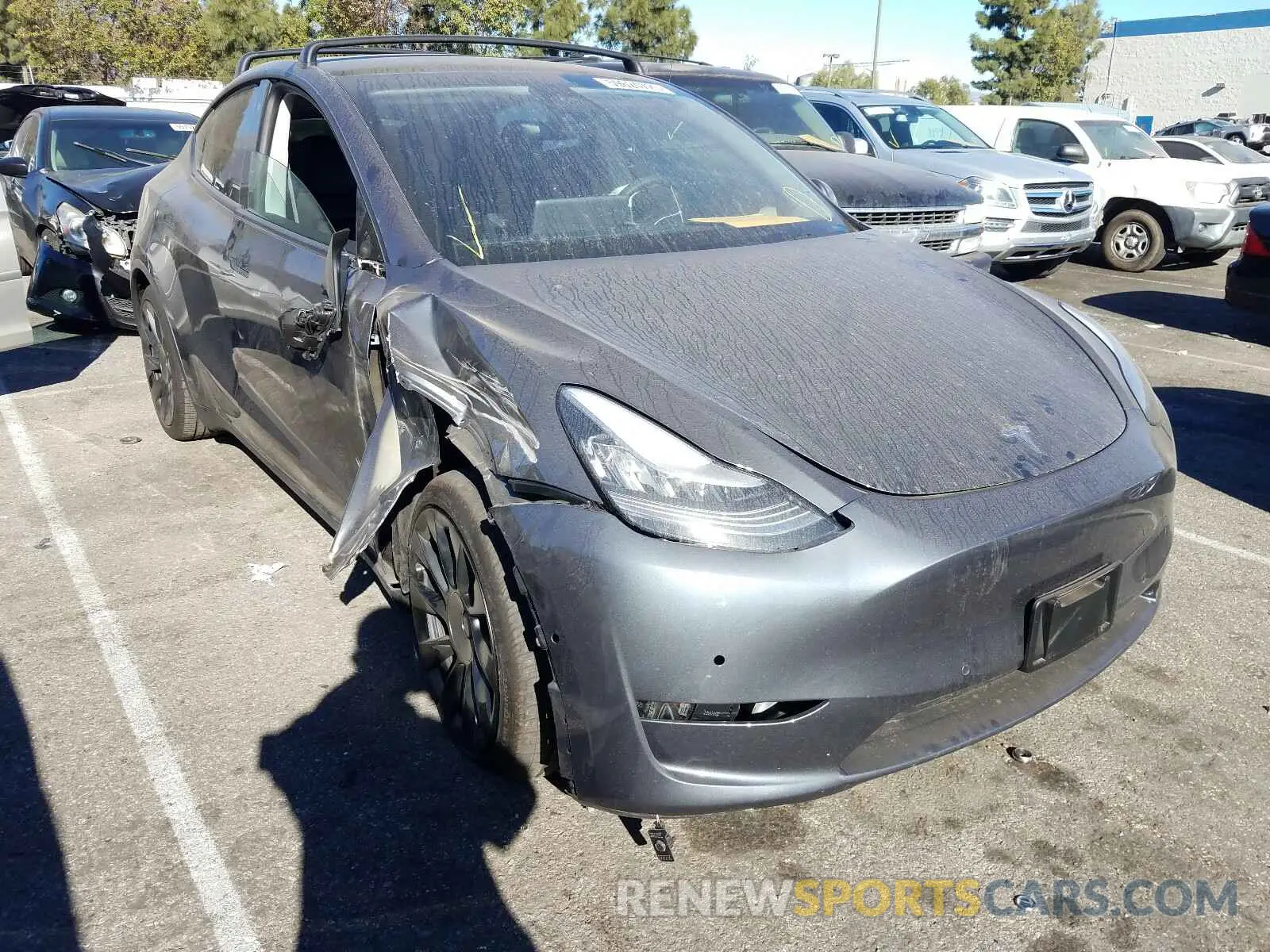 1 Photograph of a damaged car 5YJYGDEE9LF004838 TESLA MODEL Y 2020
