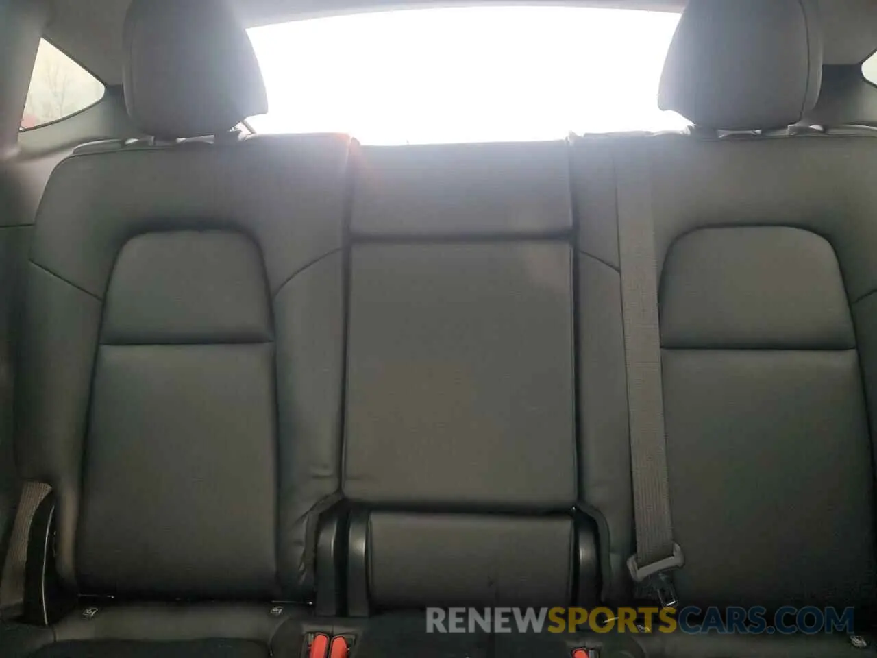 10 Photograph of a damaged car 5YJYGDEE9LF007089 TESLA MODEL Y 2020