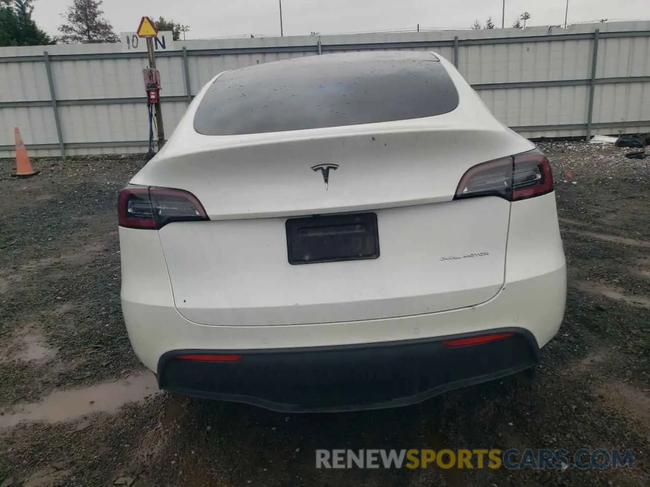 6 Фотография поврежденного автомобиля 5YJYGDEE9LF008825 TESLA MODEL Y 2020