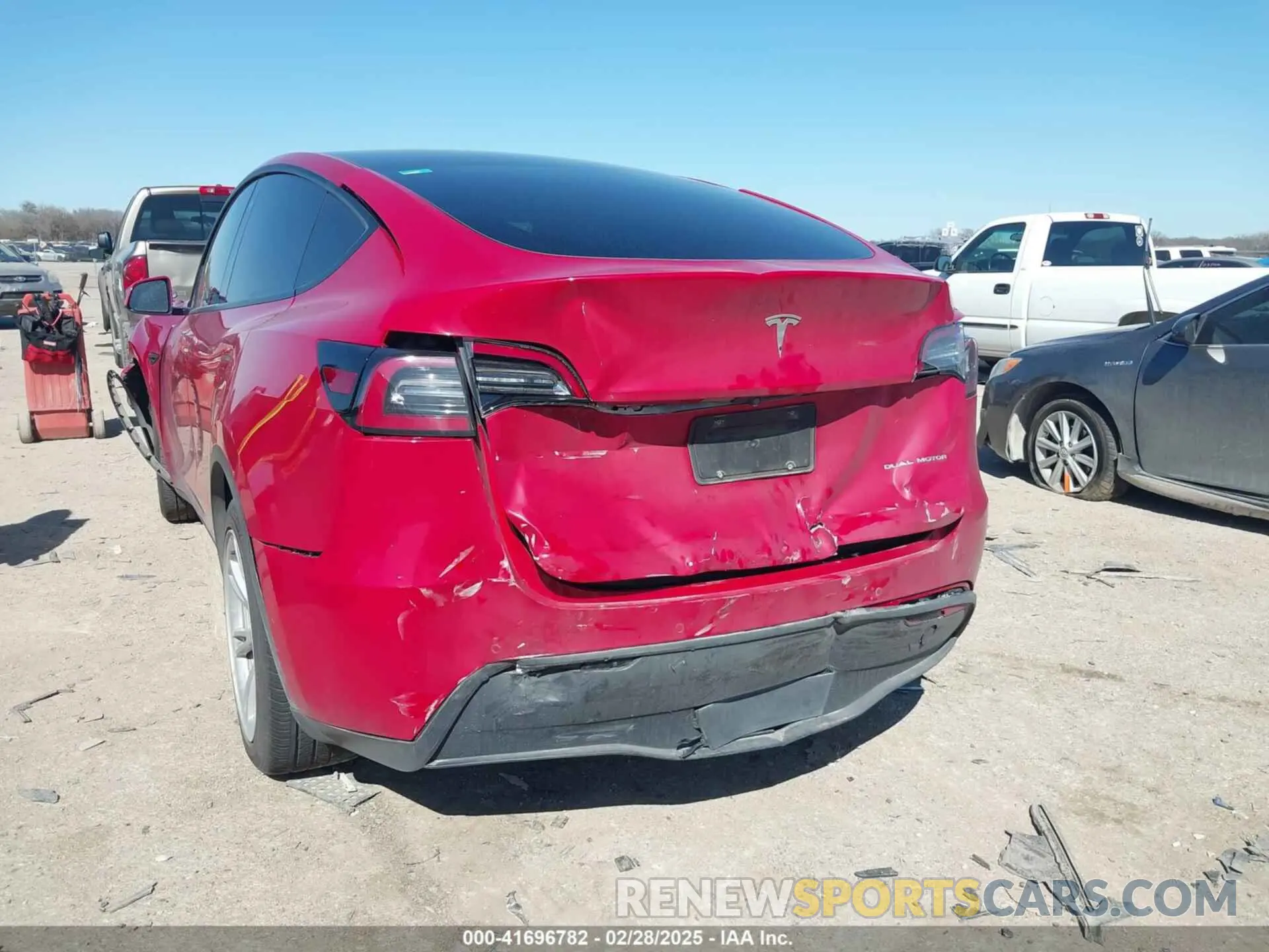 18 Фотография поврежденного автомобиля 5YJYGDEE9LF009523 TESLA MODEL Y 2020