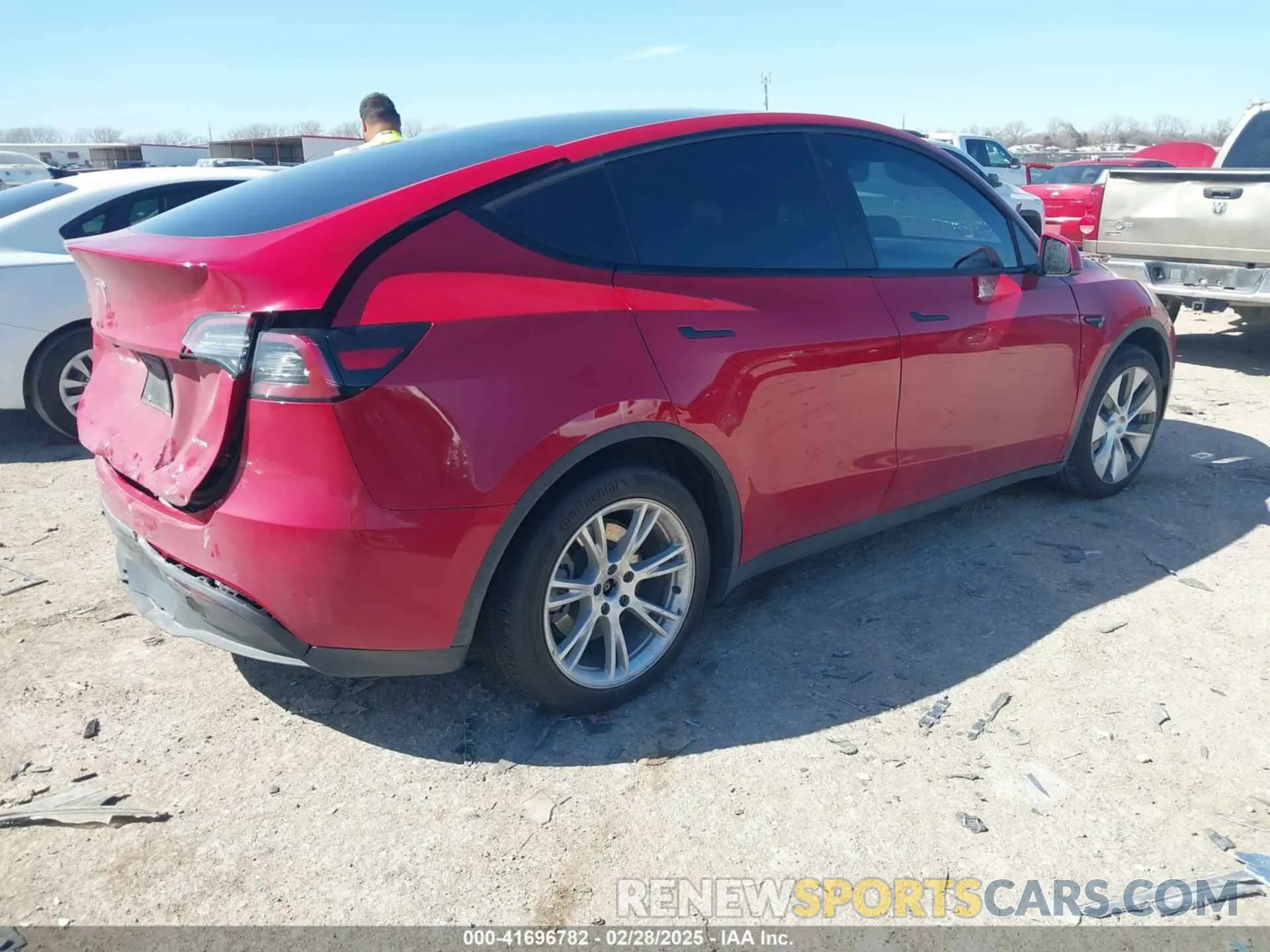 4 Фотография поврежденного автомобиля 5YJYGDEE9LF009523 TESLA MODEL Y 2020