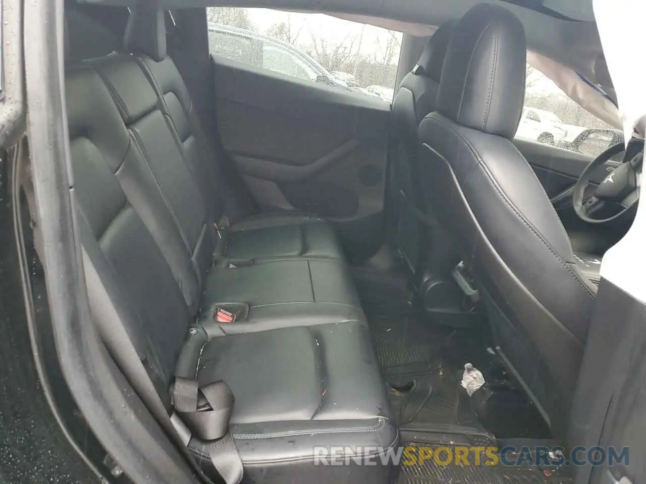 10 Photograph of a damaged car 5YJYGDEE9LF017234 TESLA MODEL Y 2020