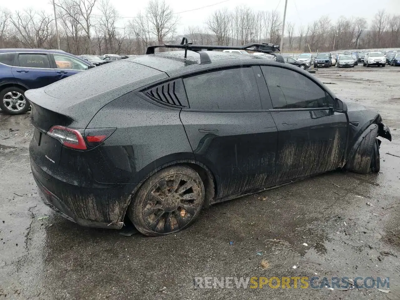 3 Photograph of a damaged car 5YJYGDEE9LF017234 TESLA MODEL Y 2020
