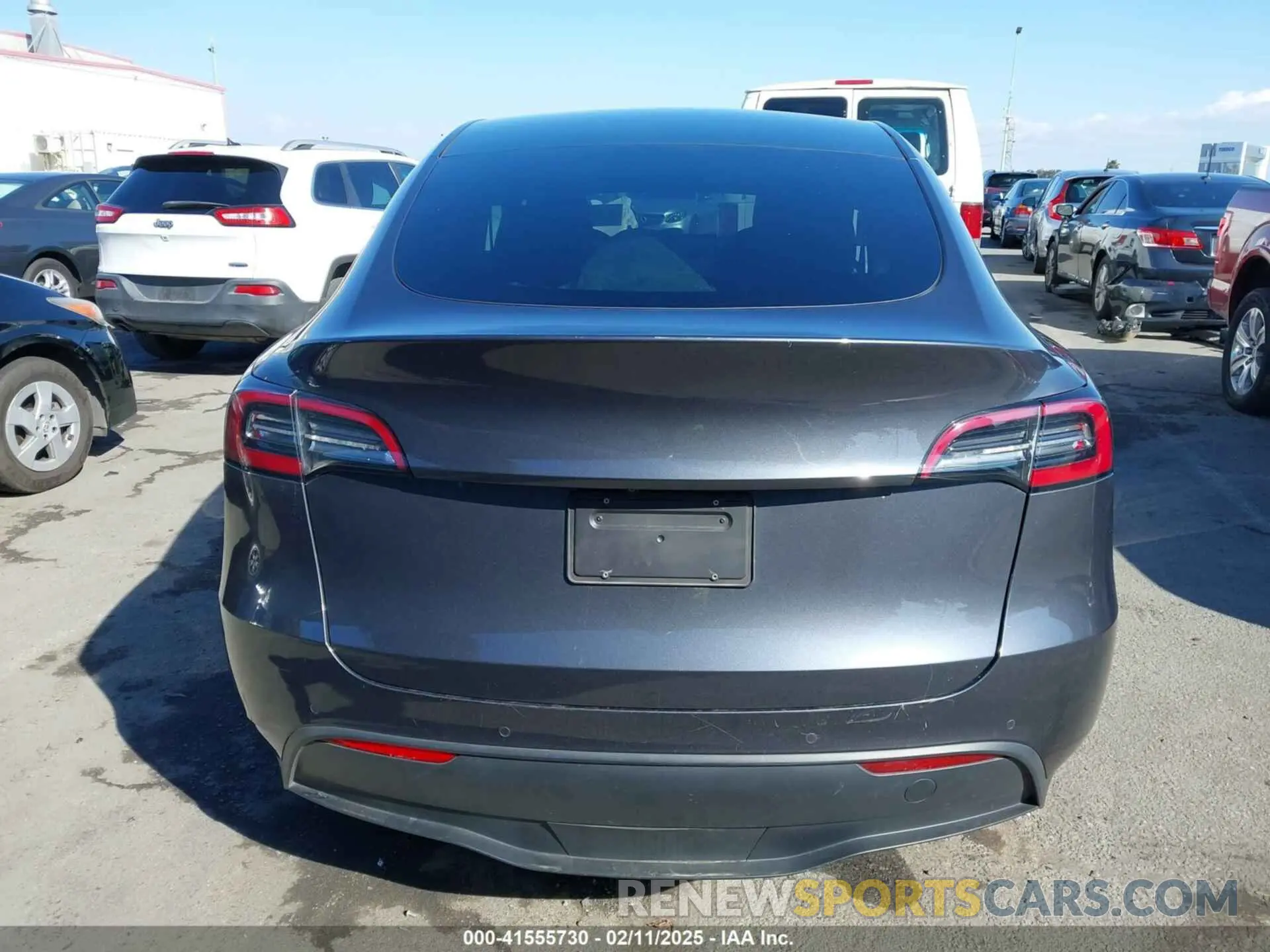17 Фотография поврежденного автомобиля 5YJYGDEE9LF022711 TESLA MODEL Y 2020