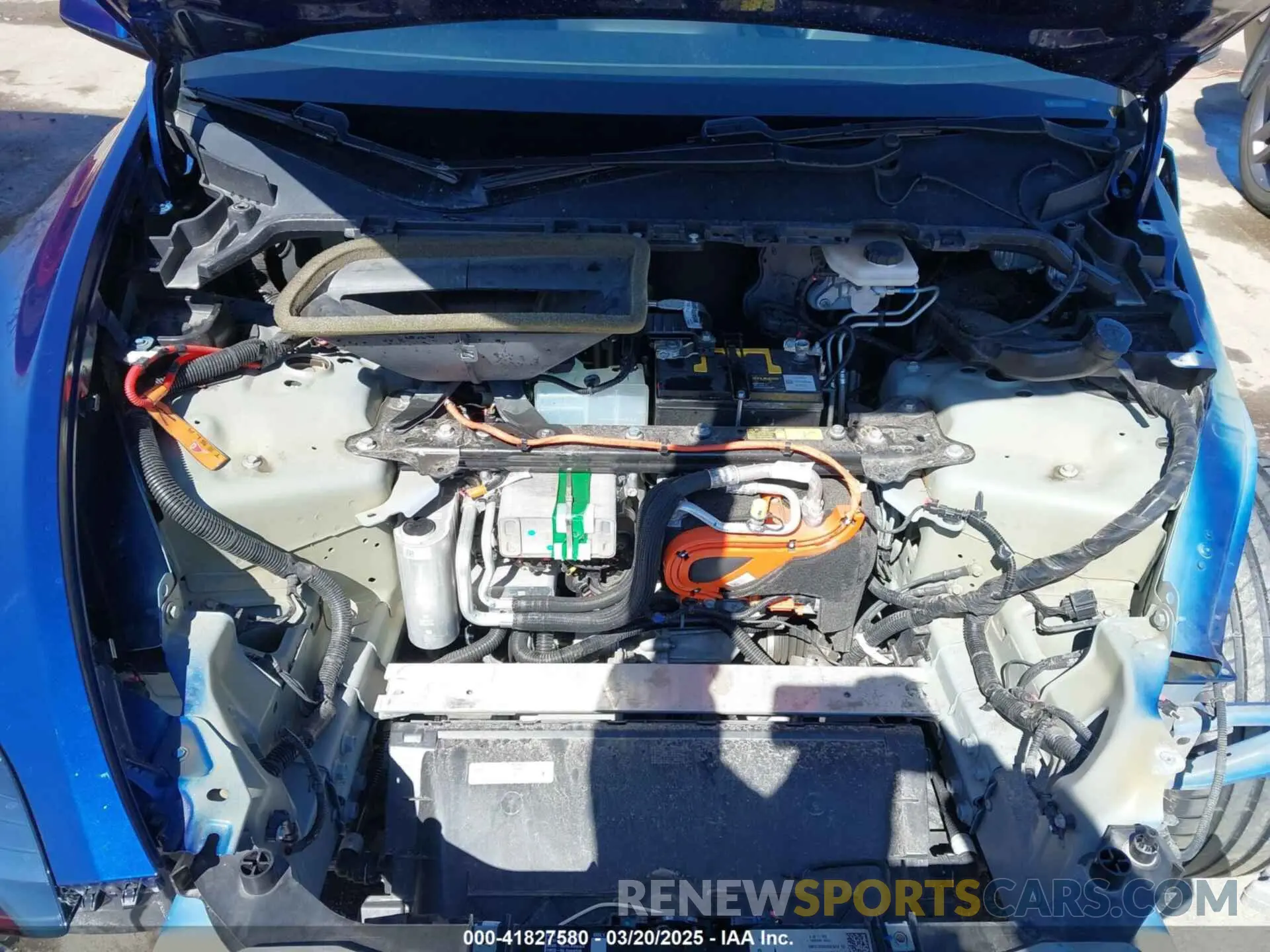 10 Photograph of a damaged car 5YJYGDEE9LF033966 TESLA MODEL Y 2020