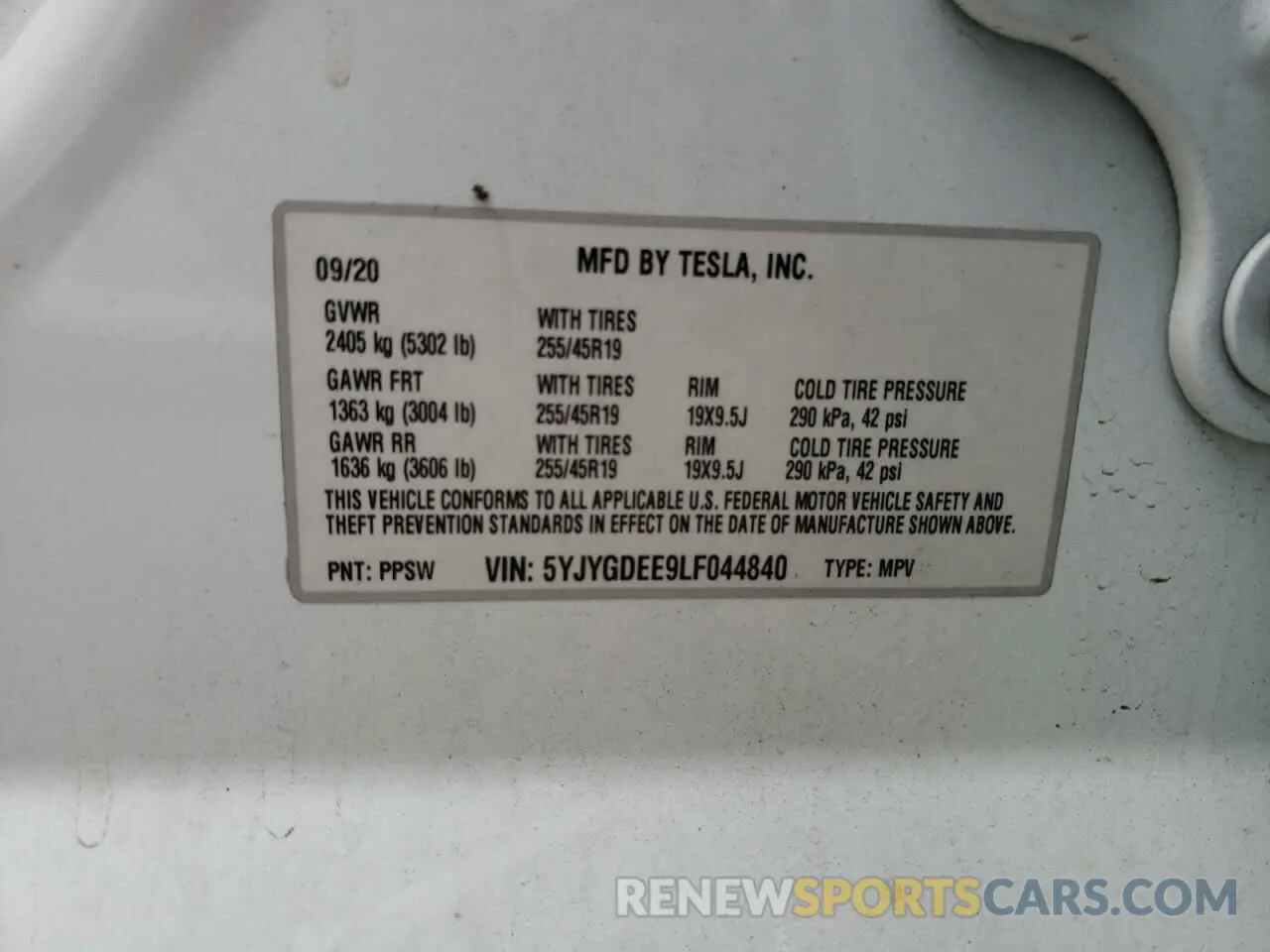 10 Photograph of a damaged car 5YJYGDEE9LF044840 TESLA MODEL Y 2020