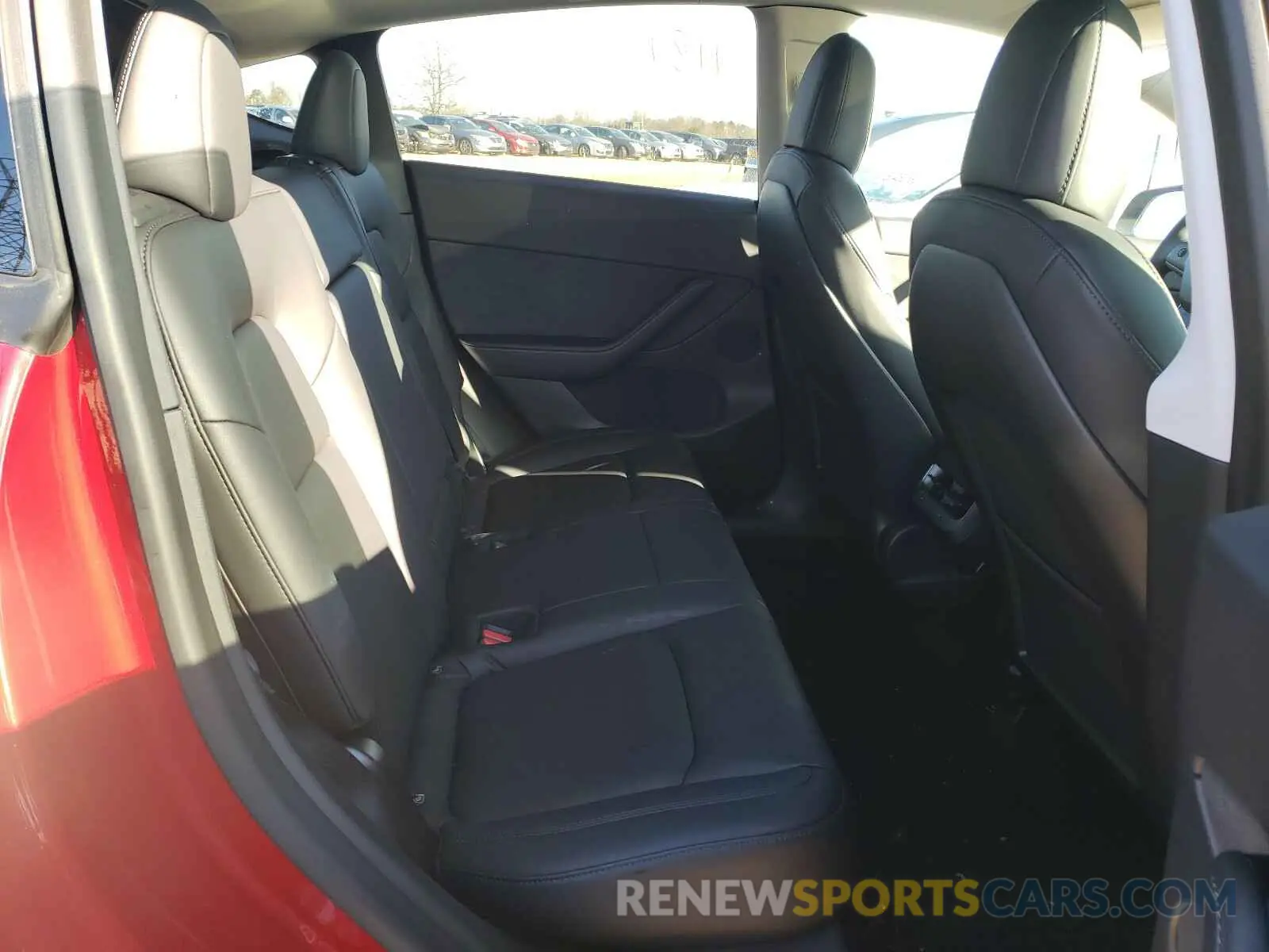 6 Photograph of a damaged car 5YJYGDEE9LF048760 TESLA MODEL Y 2020