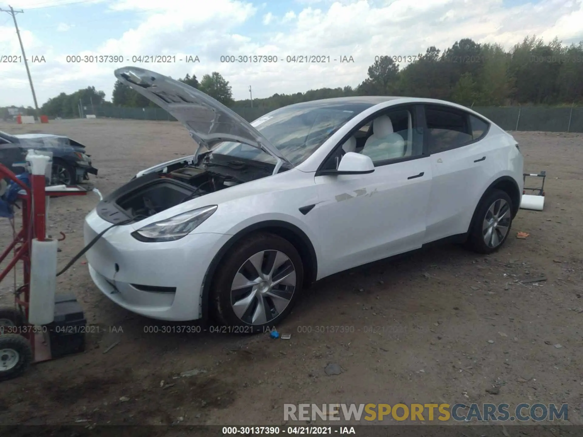 2 Photograph of a damaged car 5YJYGDEEXLF044829 TESLA MODEL Y 2020