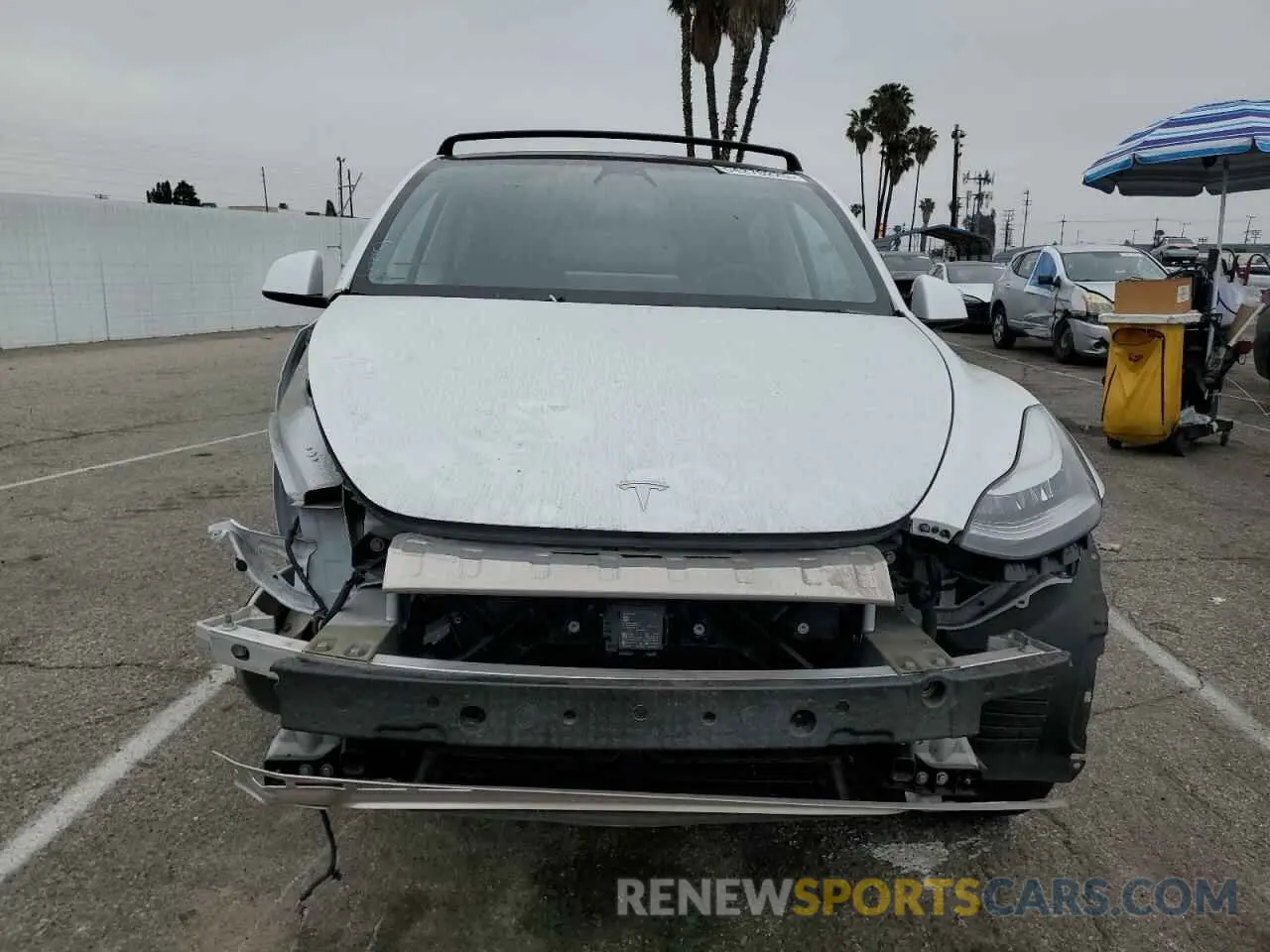 5 Photograph of a damaged car 5YJYGDEEXLF052963 TESLA MODEL Y 2020