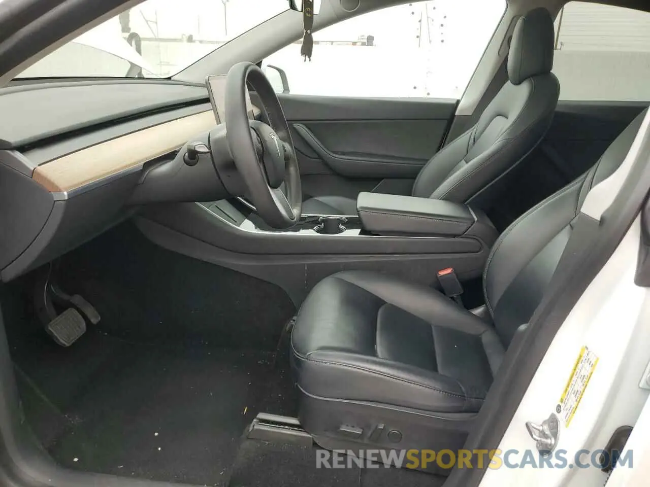 7 Photograph of a damaged car 5YJYGDEEXLF052963 TESLA MODEL Y 2020