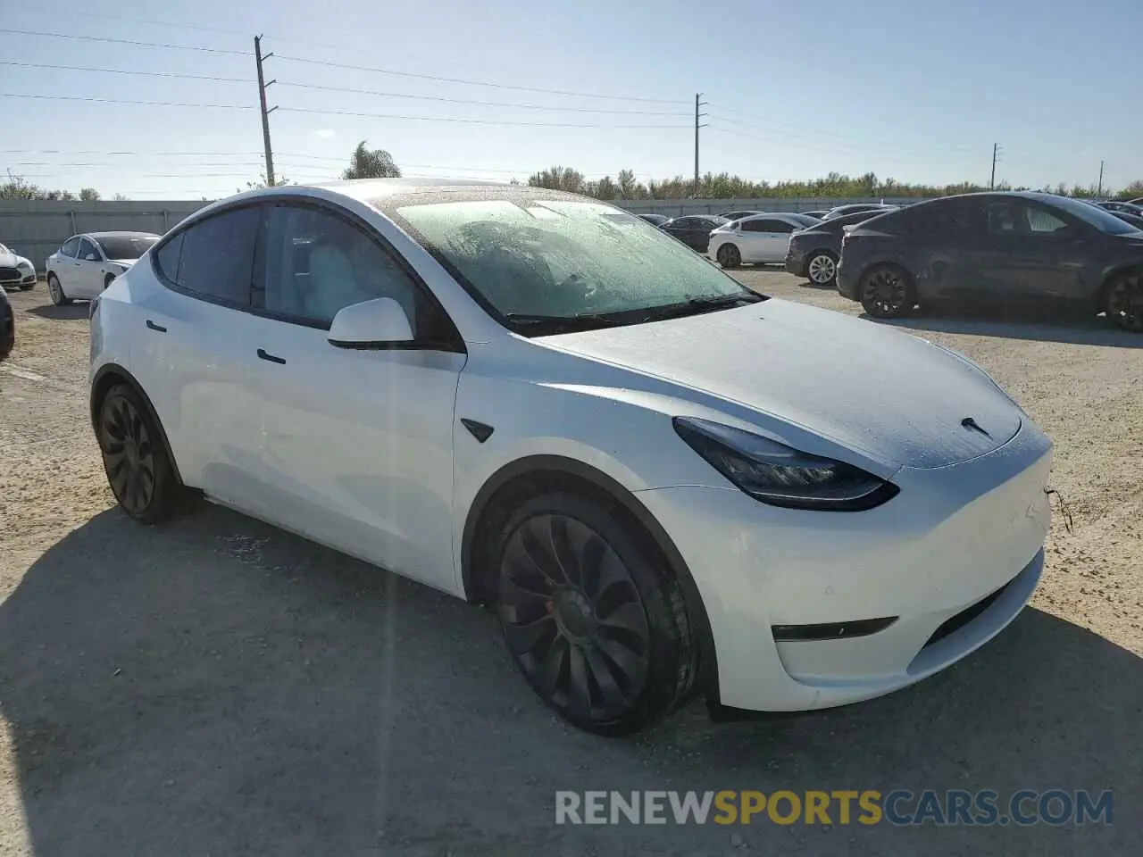 4 Photograph of a damaged car 5YJYGDEF0LF015008 TESLA MODEL Y 2020
