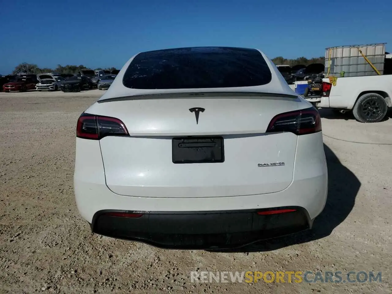 6 Photograph of a damaged car 5YJYGDEF0LF015008 TESLA MODEL Y 2020