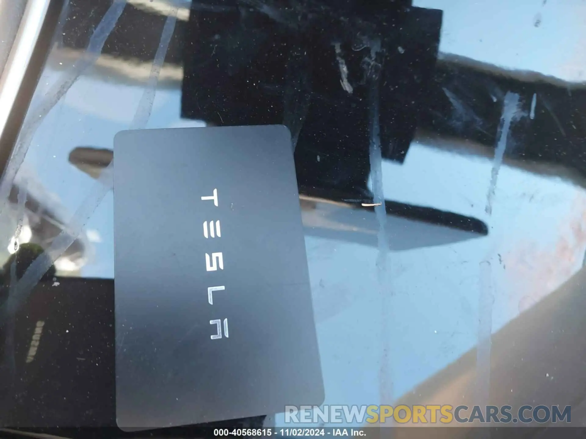 11 Photograph of a damaged car 5YJYGDEF1LF050009 TESLA MODEL Y 2020