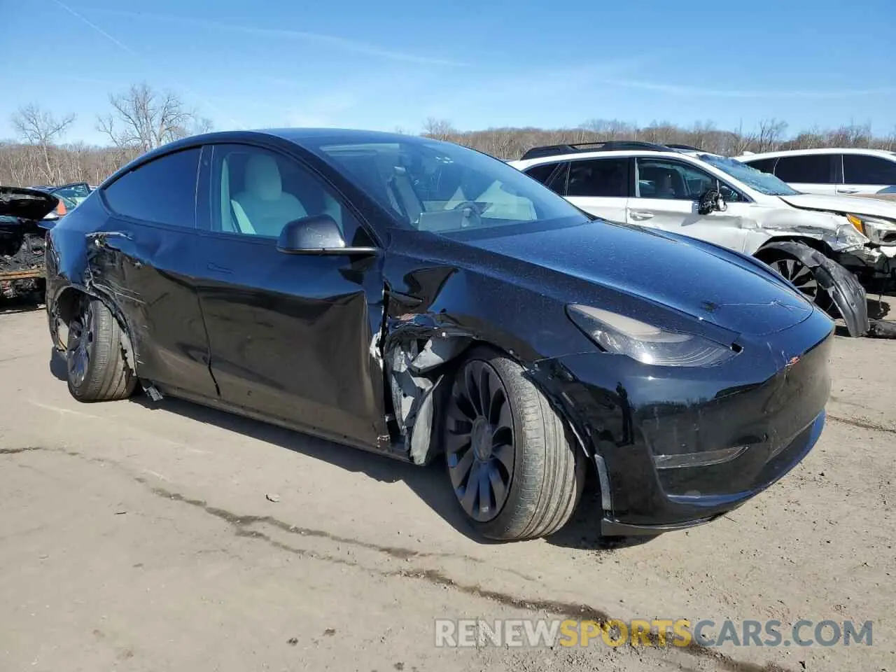 4 Photograph of a damaged car 5YJYGDEF3LF021367 TESLA MODEL Y 2020