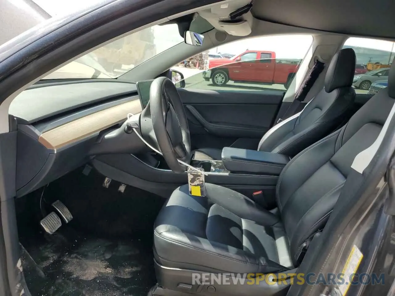 7 Photograph of a damaged car 5YJYGDEF4LF011396 TESLA MODEL Y 2020
