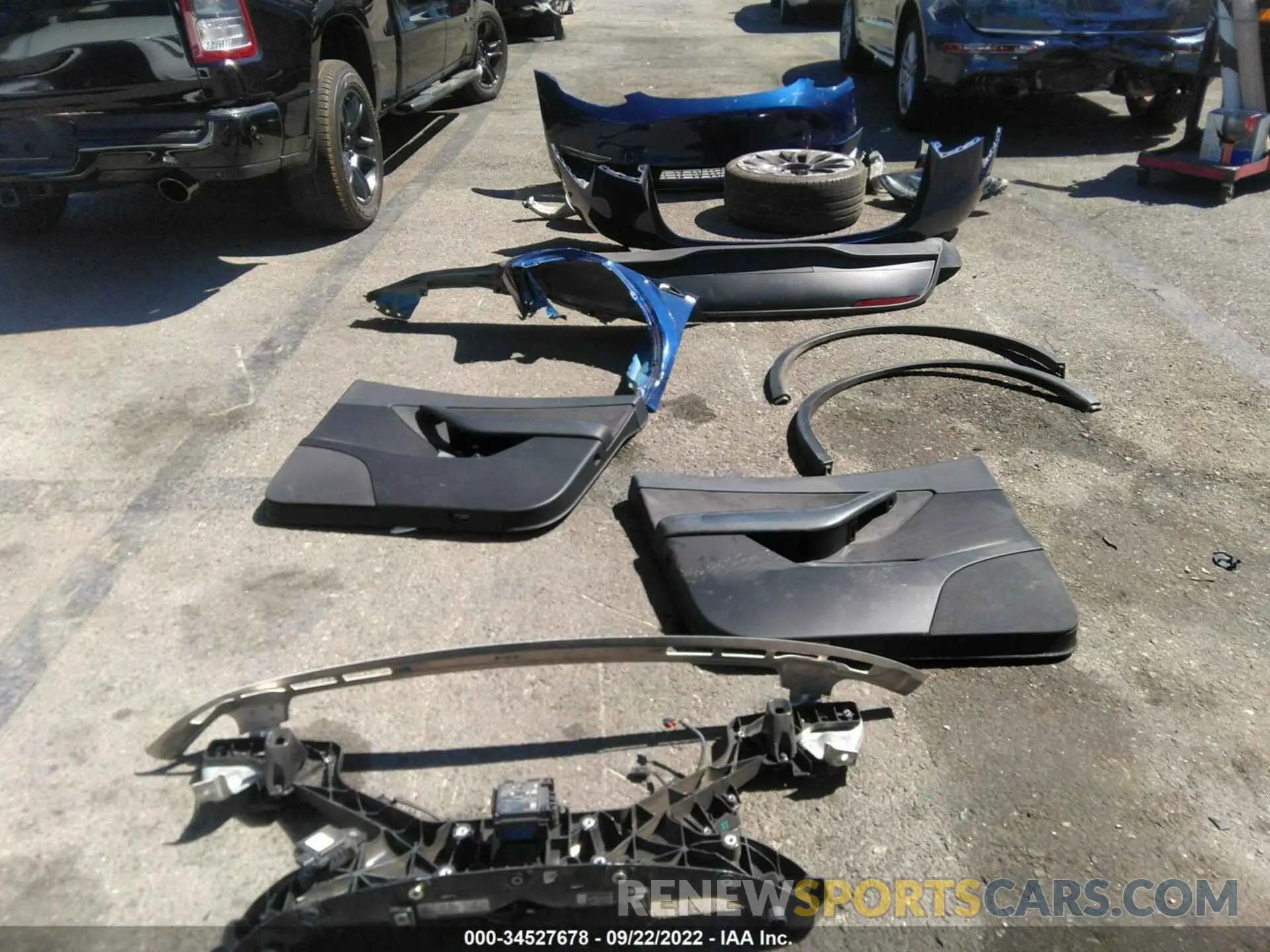 12 Photograph of a damaged car 5YJYGDEF5LF000262 TESLA MODEL Y 2020