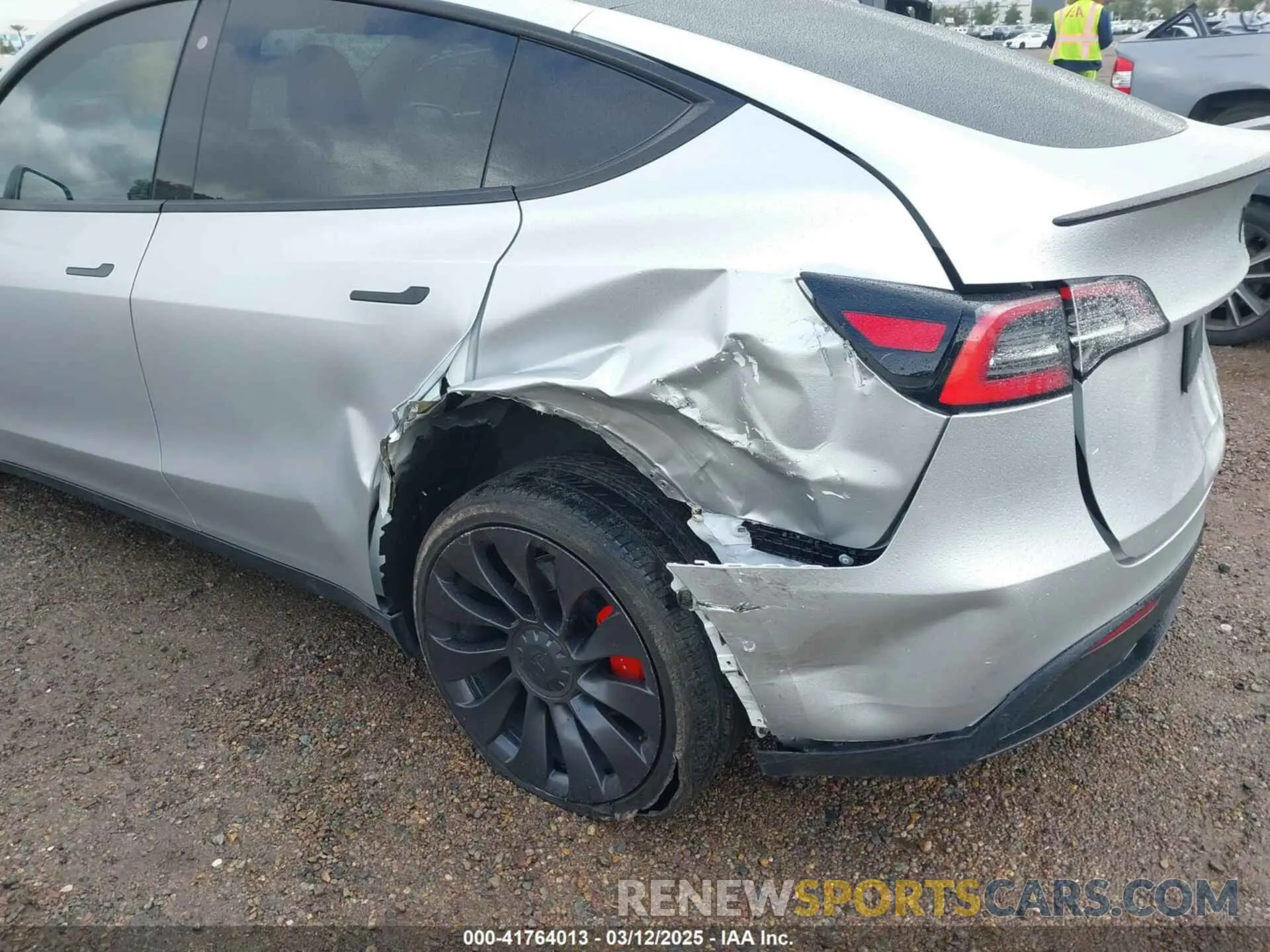 6 Фотография поврежденного автомобиля 5YJYGDEF9LF038500 TESLA MODEL Y 2020