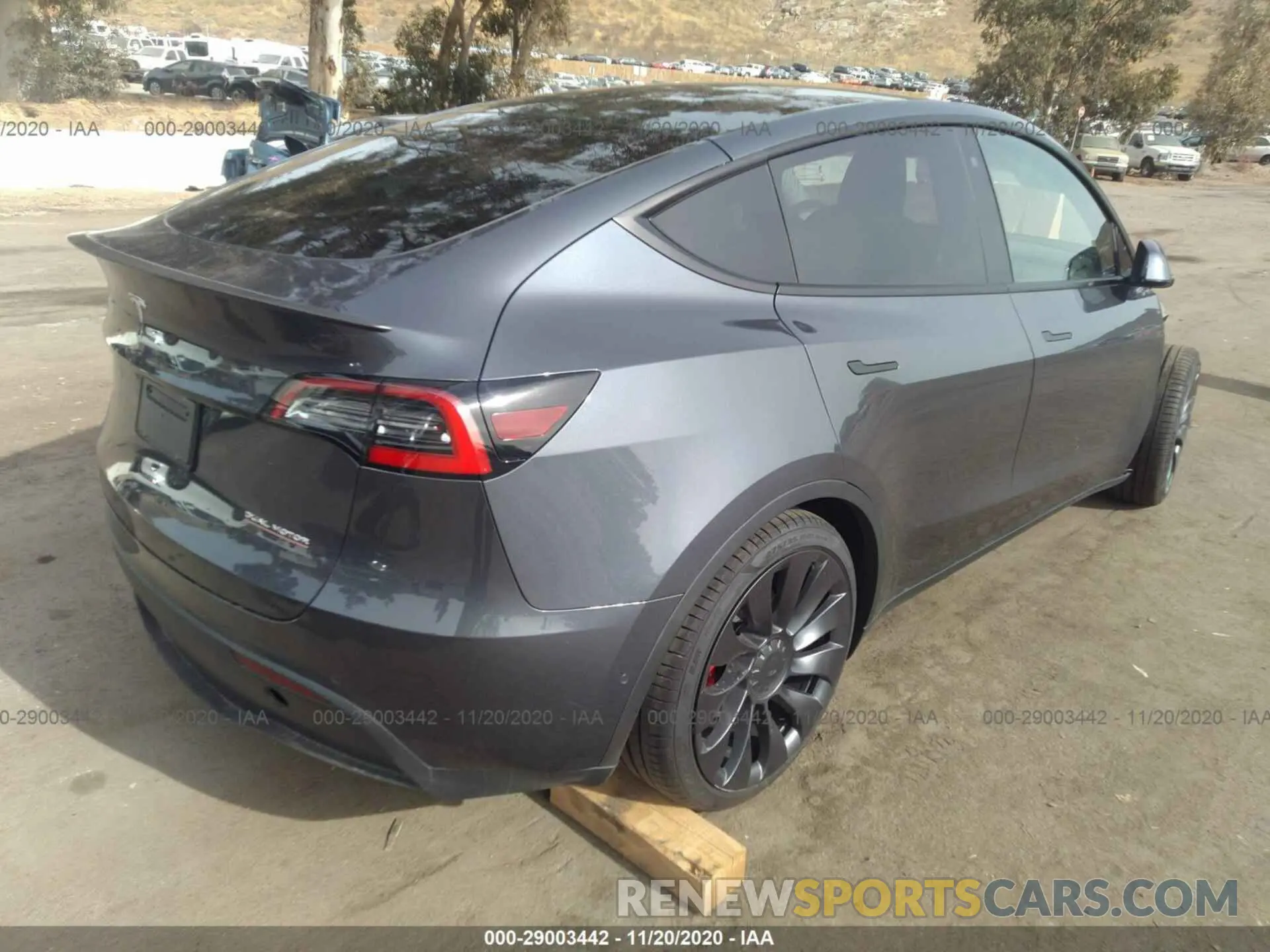 4 Photograph of a damaged car 5YJYGDEF9LF038559 TESLA MODEL Y 2020