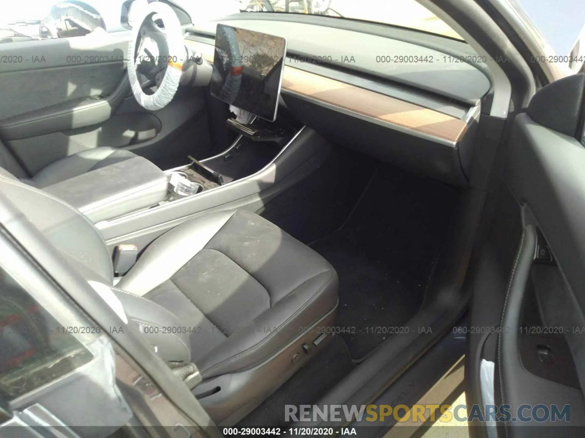 5 Photograph of a damaged car 5YJYGDEF9LF038559 TESLA MODEL Y 2020