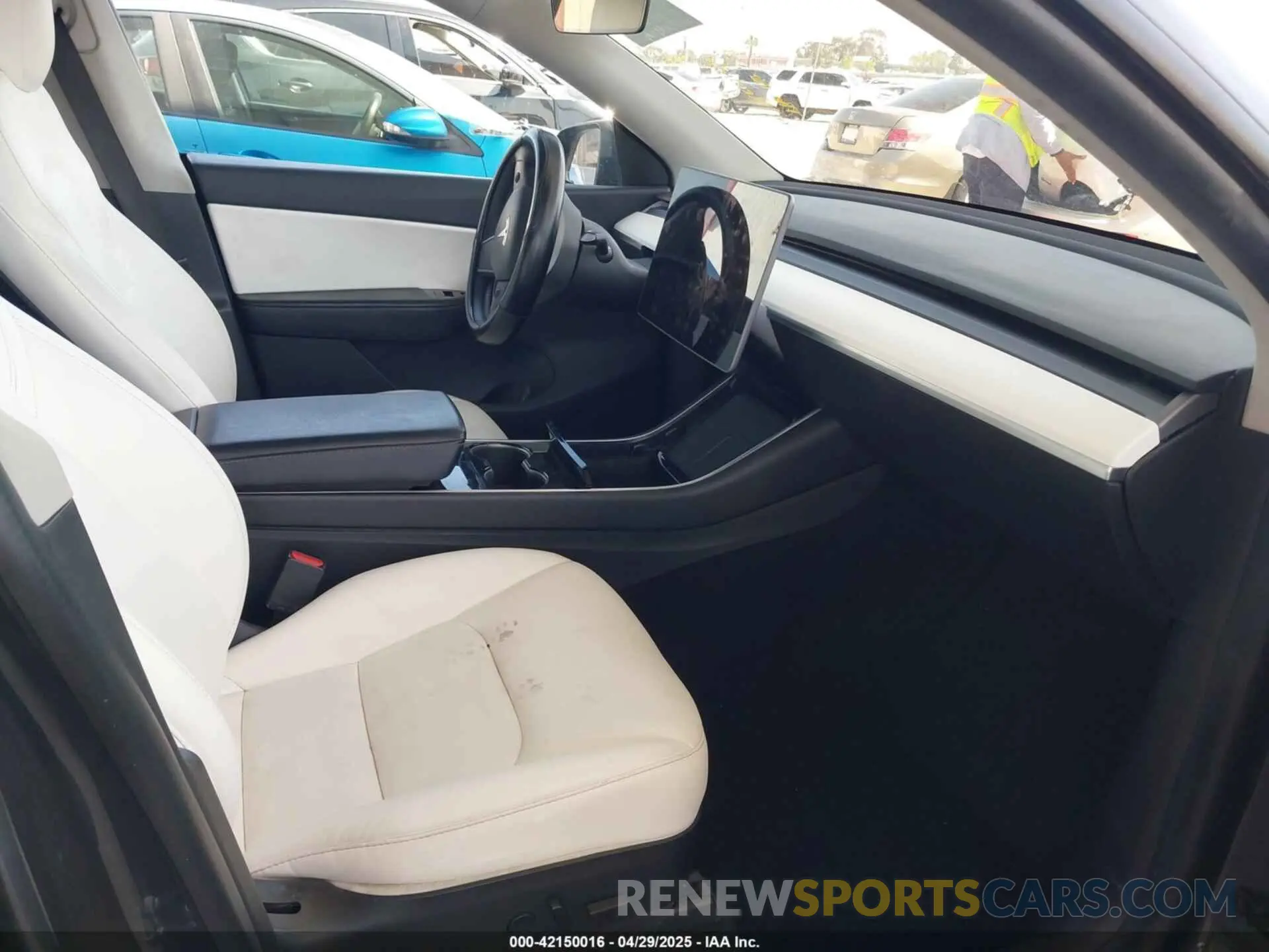 5 Фотография поврежденного автомобиля 5YJYGDEFXLF058707 TESLA MODEL Y 2020