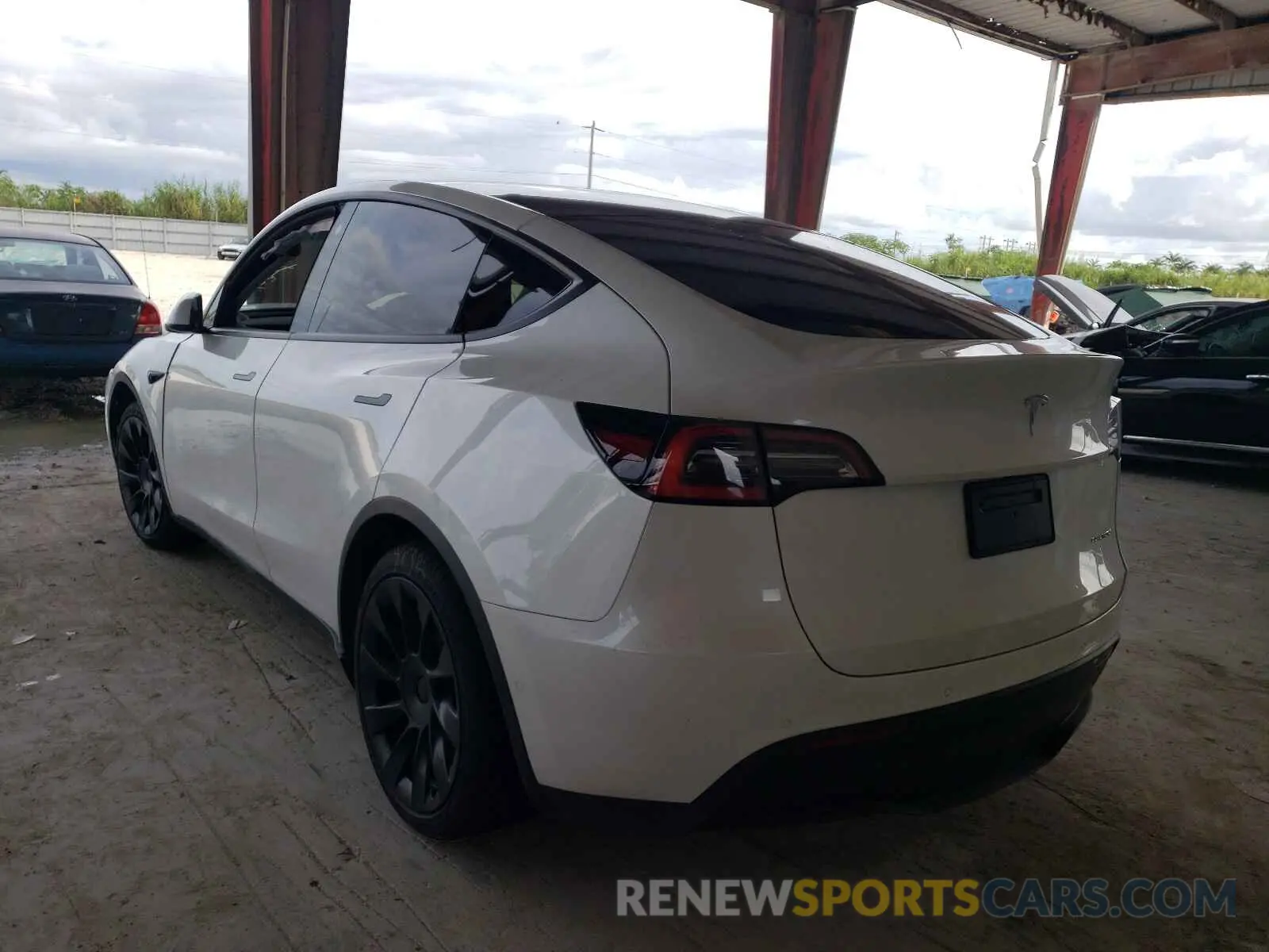 3 Фотография поврежденного автомобиля 5YJYGAEE0MF187644 TESLA MODEL Y 2021