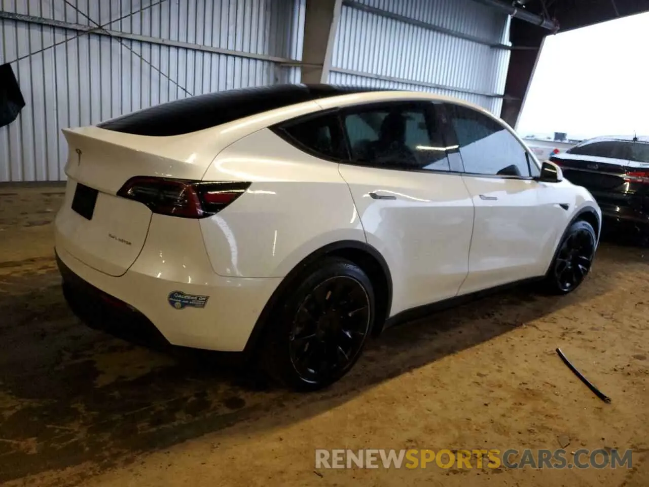 3 Photograph of a damaged car 5YJYGAEE0MF223185 TESLA MODEL Y 2021