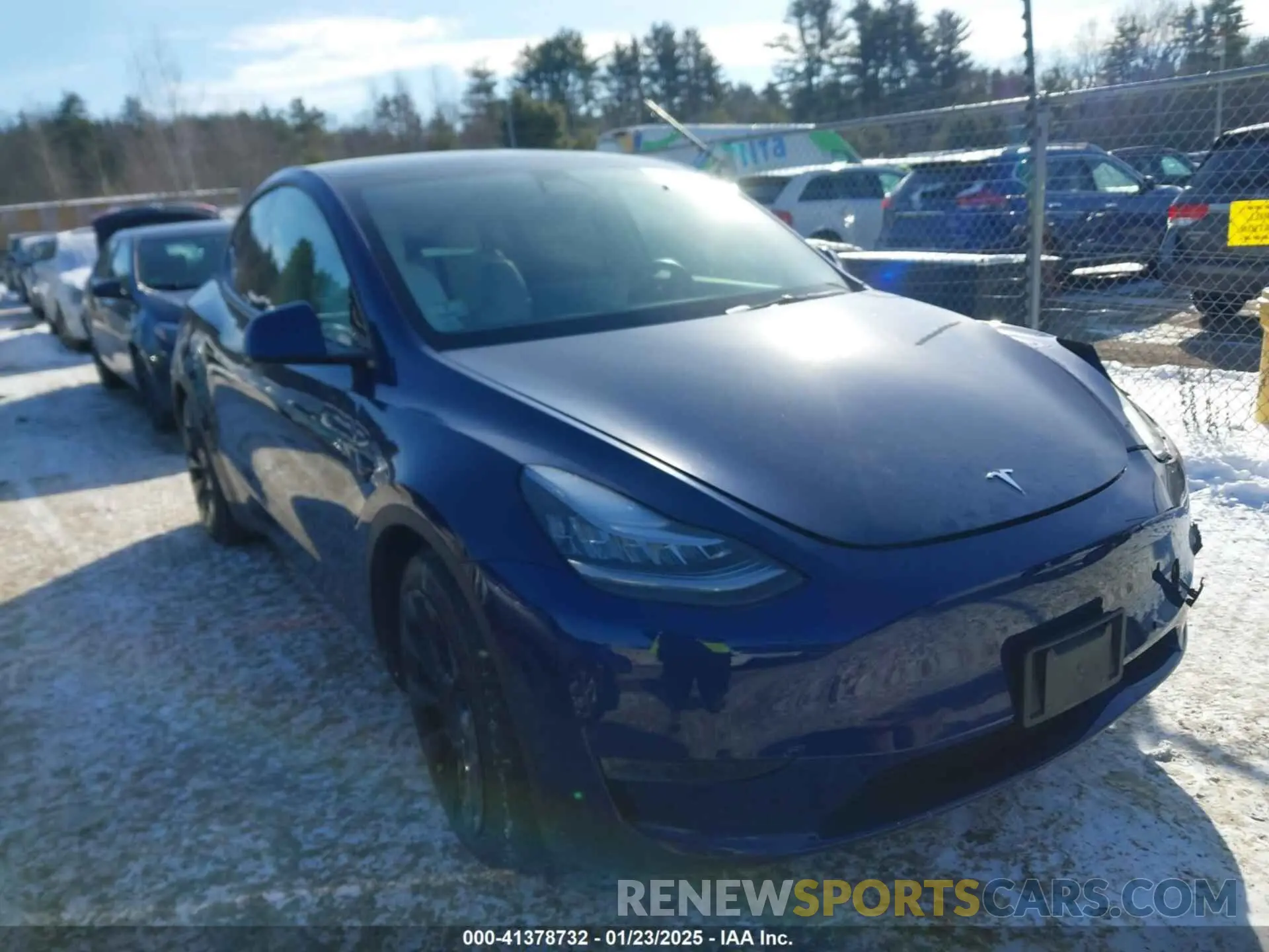 13 Photograph of a damaged car 5YJYGAEE1MF144432 TESLA MODEL Y 2021