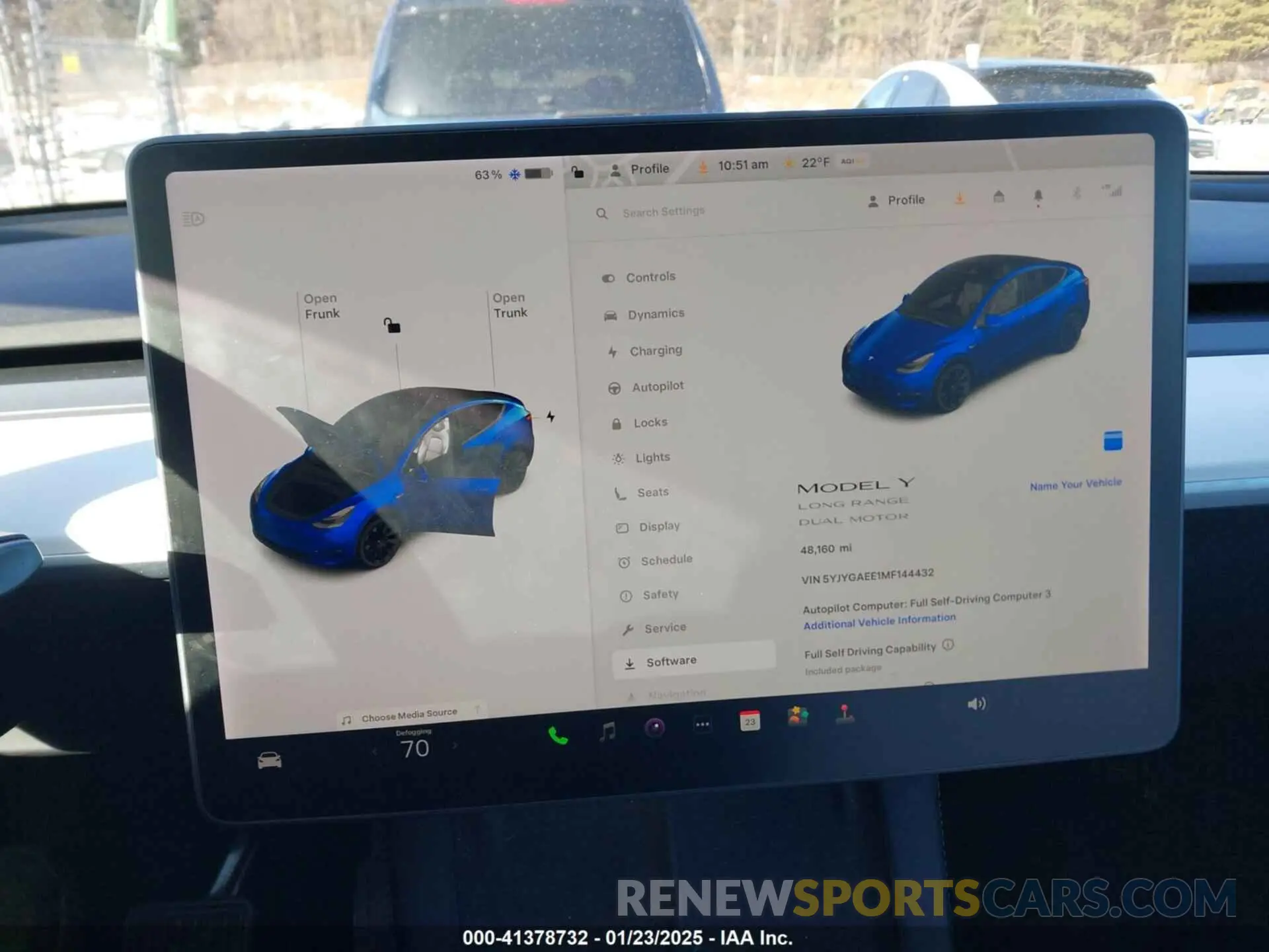 18 Photograph of a damaged car 5YJYGAEE1MF144432 TESLA MODEL Y 2021