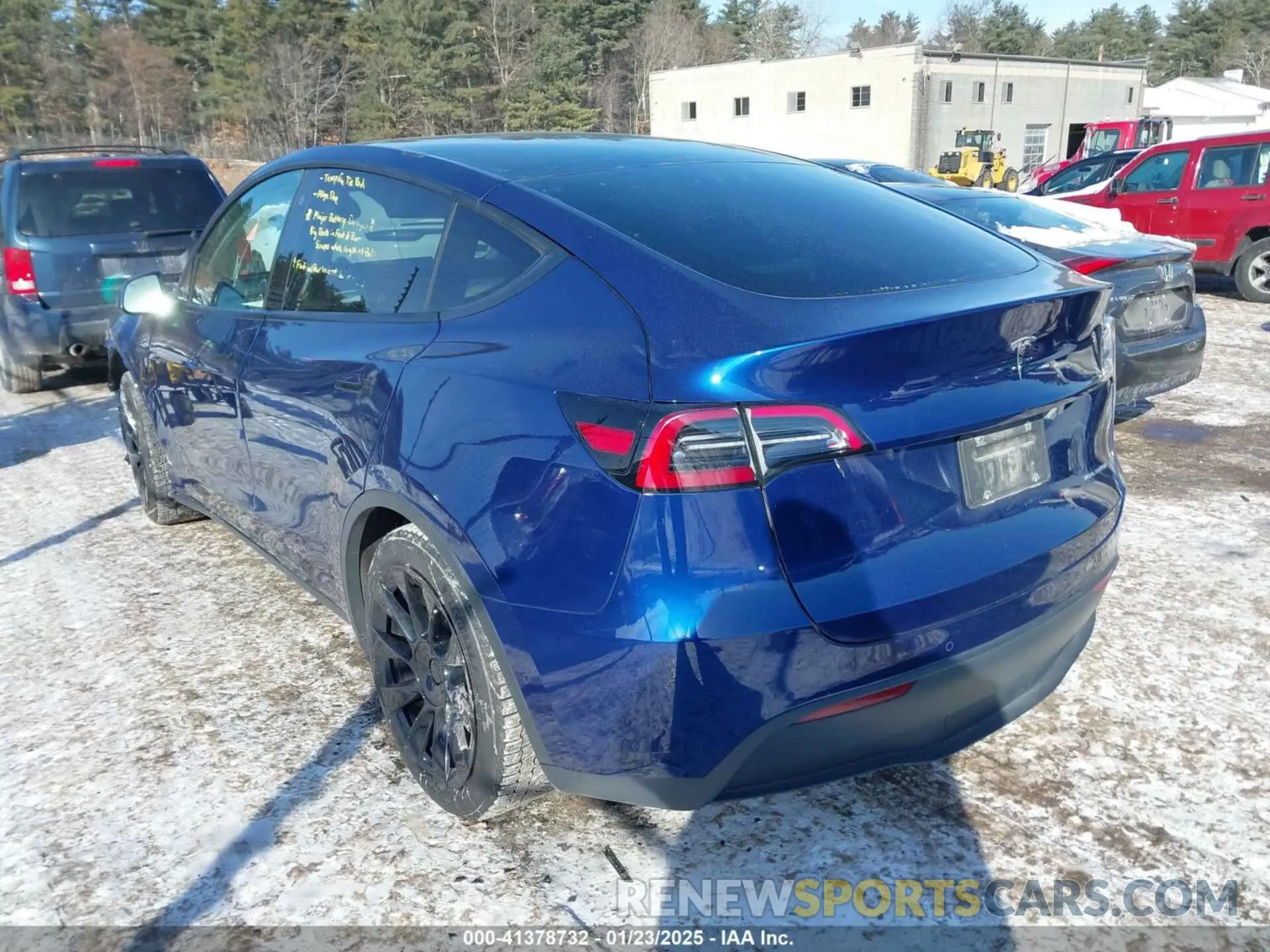 3 Photograph of a damaged car 5YJYGAEE1MF144432 TESLA MODEL Y 2021