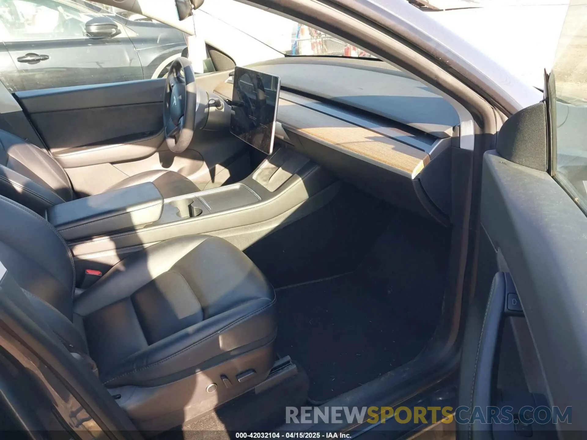5 Фотография поврежденного автомобиля 5YJYGAEE1MF149887 TESLA MODEL Y 2021