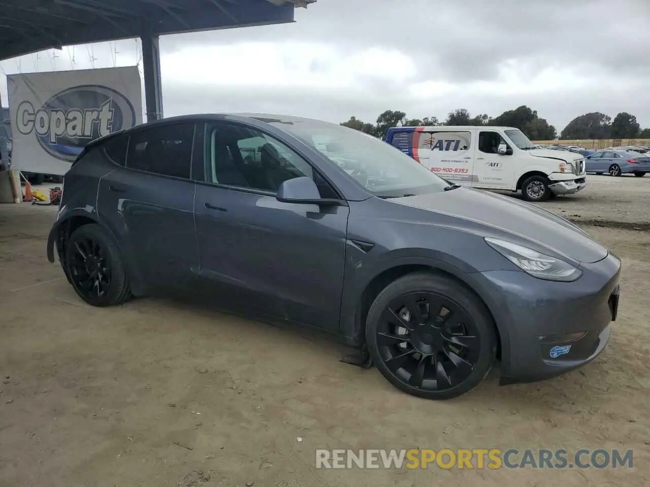 4 Photograph of a damaged car 5YJYGAEE1MF188768 TESLA MODEL Y 2021