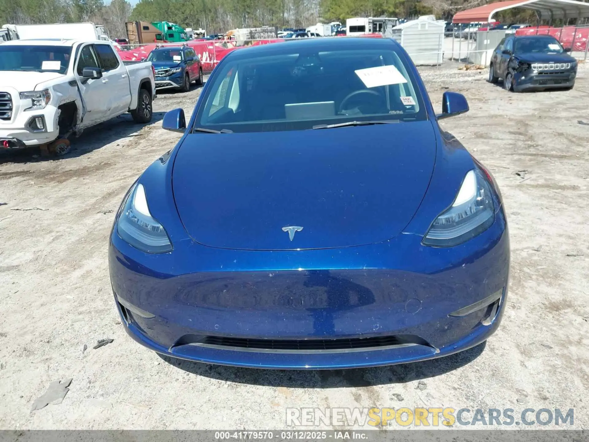 12 Photograph of a damaged car 5YJYGAEE1MF207948 TESLA MODEL Y 2021