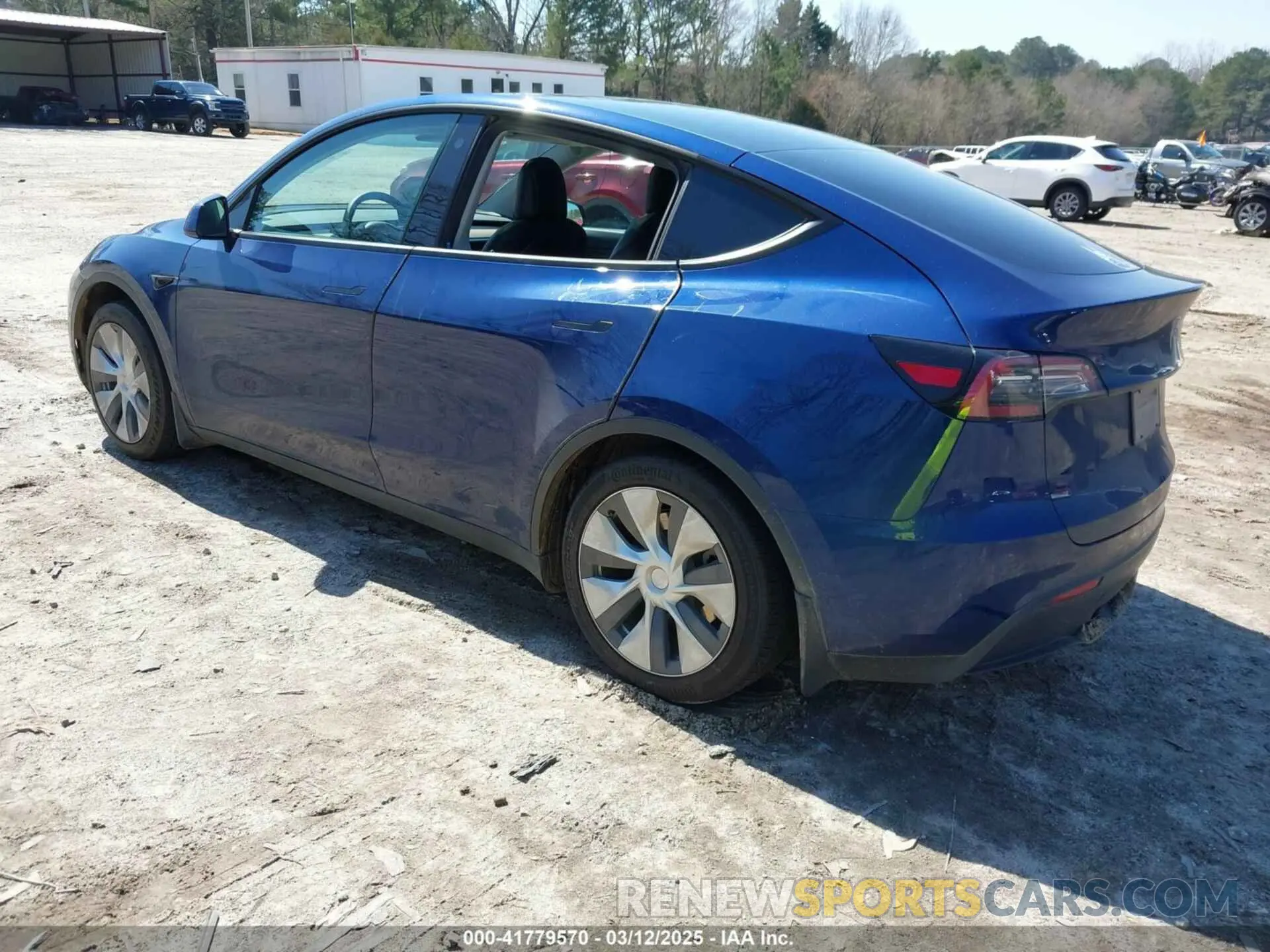3 Photograph of a damaged car 5YJYGAEE1MF207948 TESLA MODEL Y 2021
