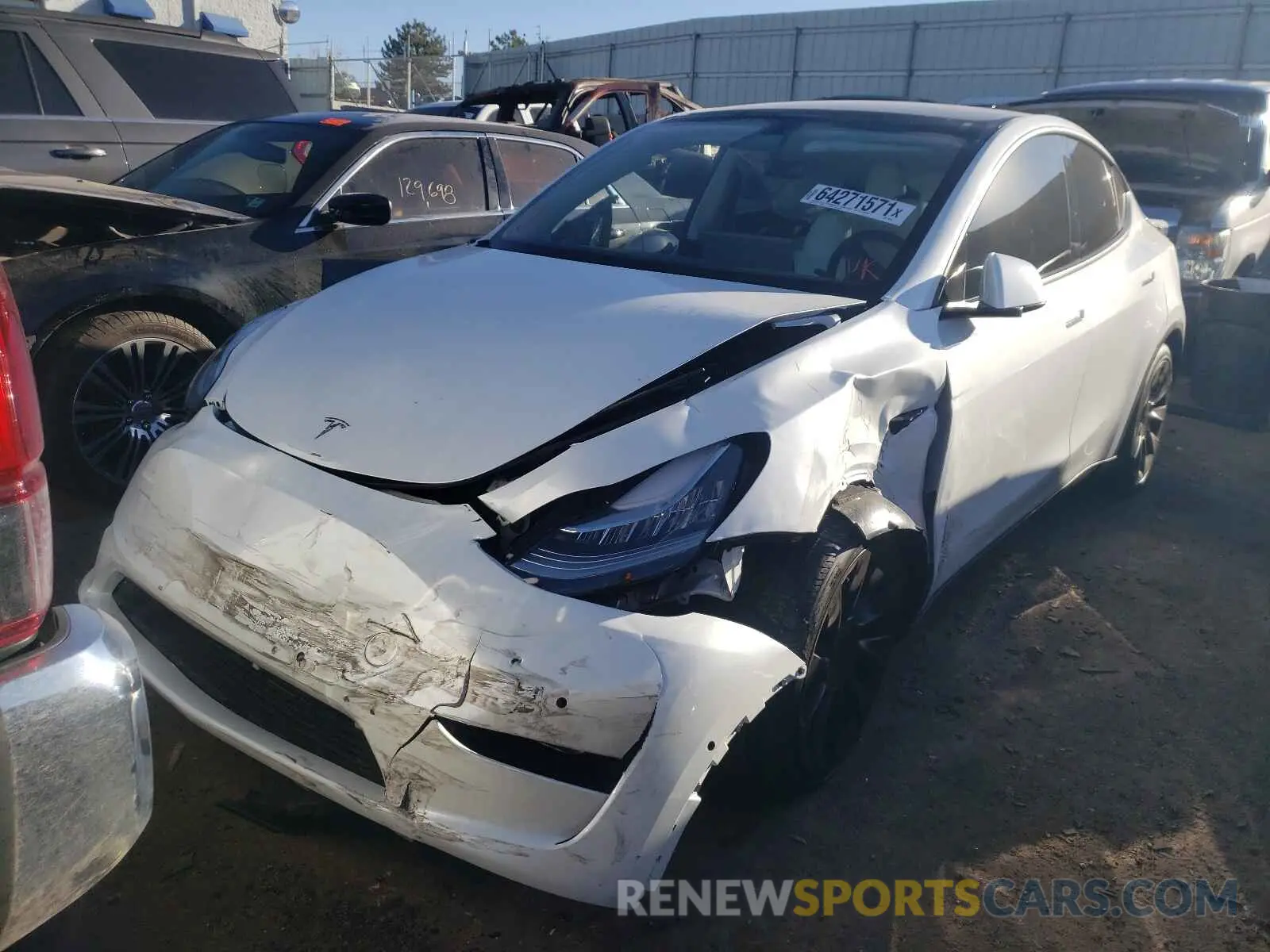 2 Photograph of a damaged car 5YJYGAEE2MF189797 TESLA MODEL Y 2021