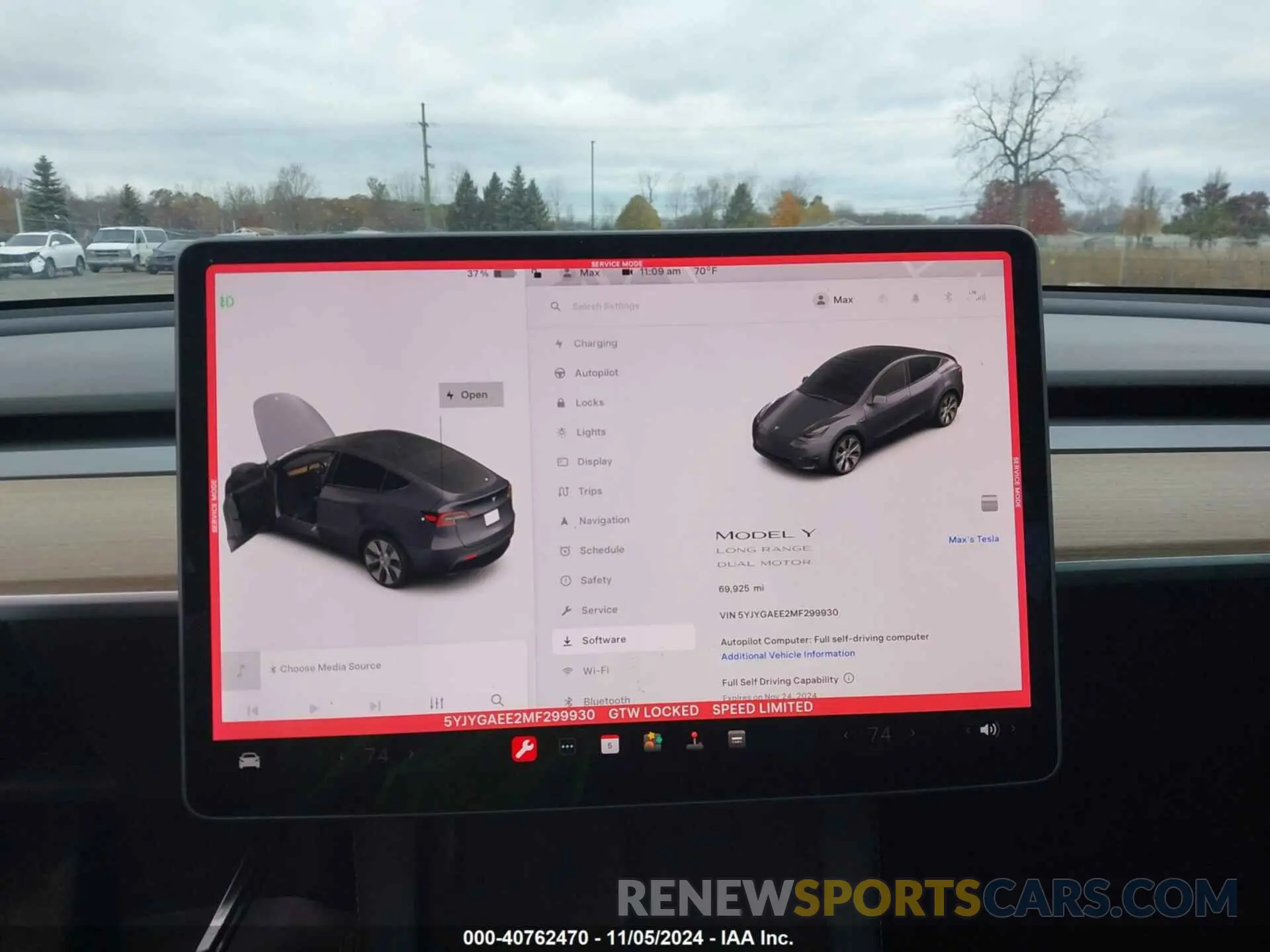 18 Photograph of a damaged car 5YJYGAEE2MF299930 TESLA MODEL Y 2021