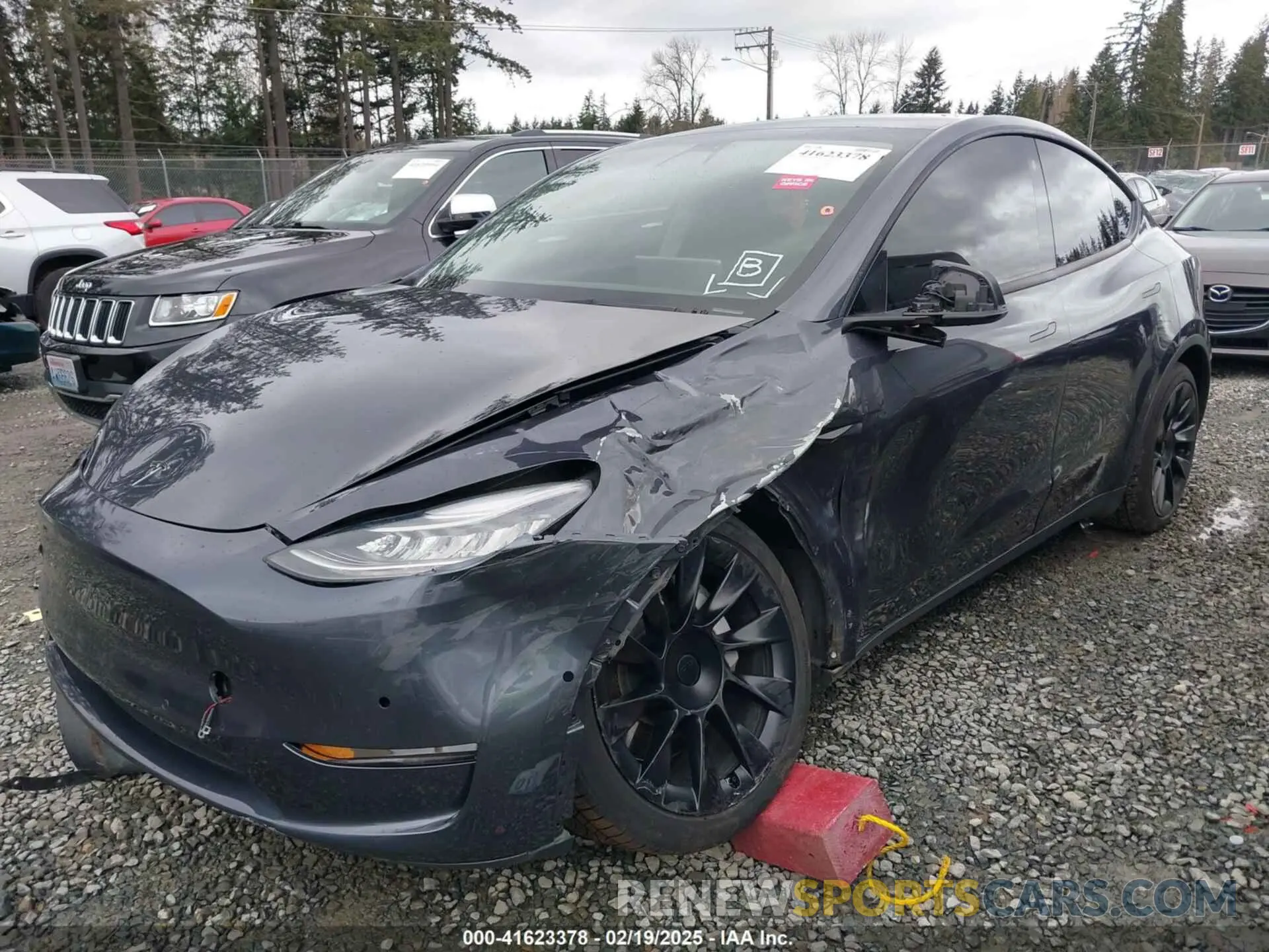 6 Photograph of a damaged car 5YJYGAEE3MF155173 TESLA MODEL Y 2021