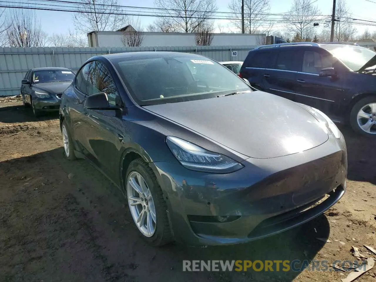 4 Фотография поврежденного автомобиля 5YJYGAEE3MF185533 TESLA MODEL Y 2021
