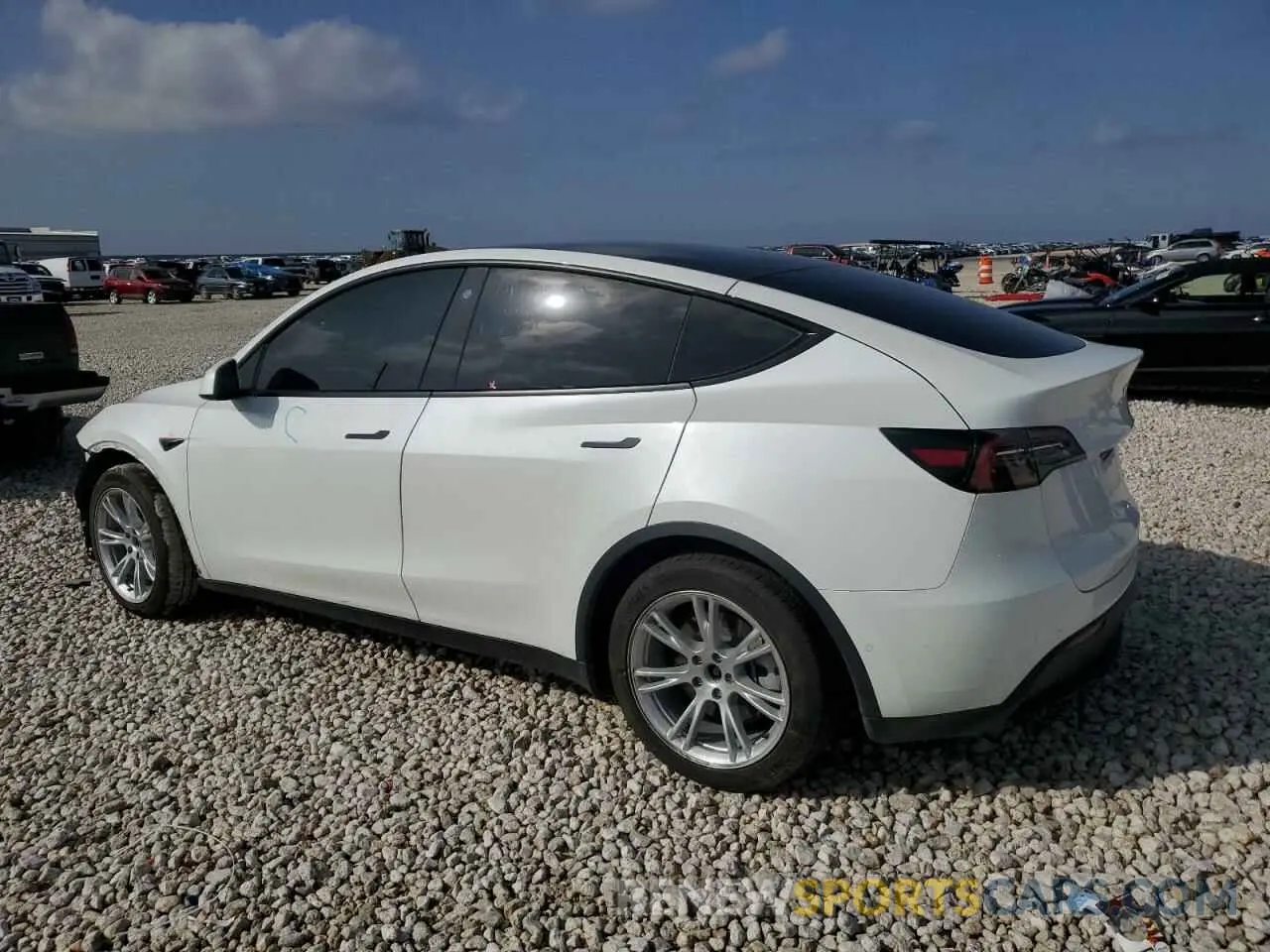 2 Фотография поврежденного автомобиля 5YJYGAEE4MF150046 TESLA MODEL Y 2021