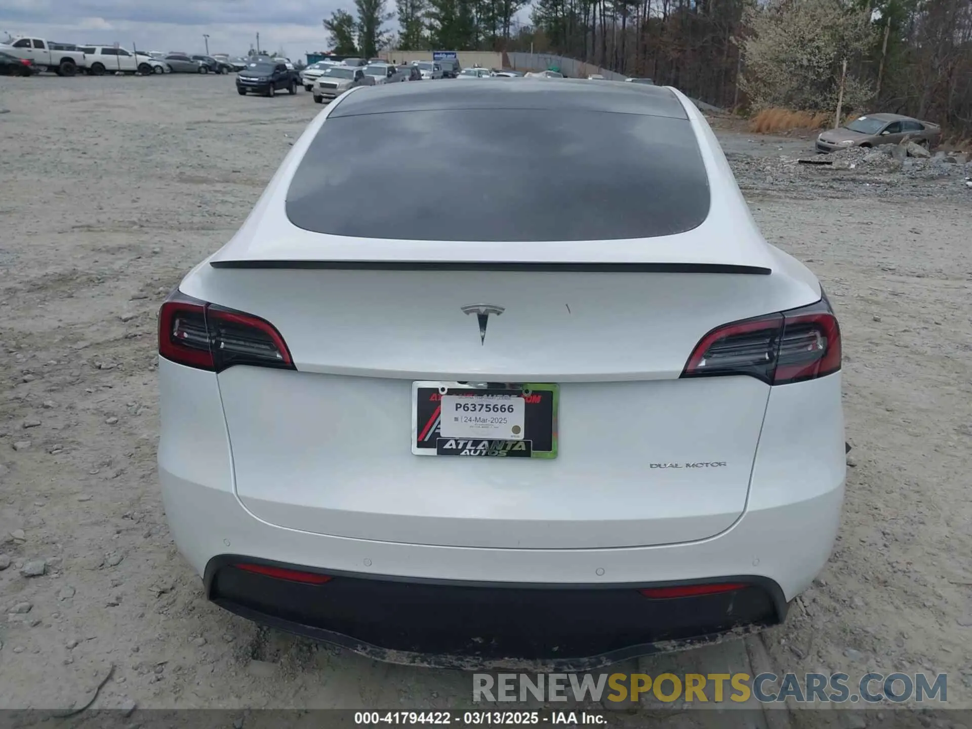 15 Photograph of a damaged car 5YJYGAEE4MF225134 TESLA MODEL Y 2021
