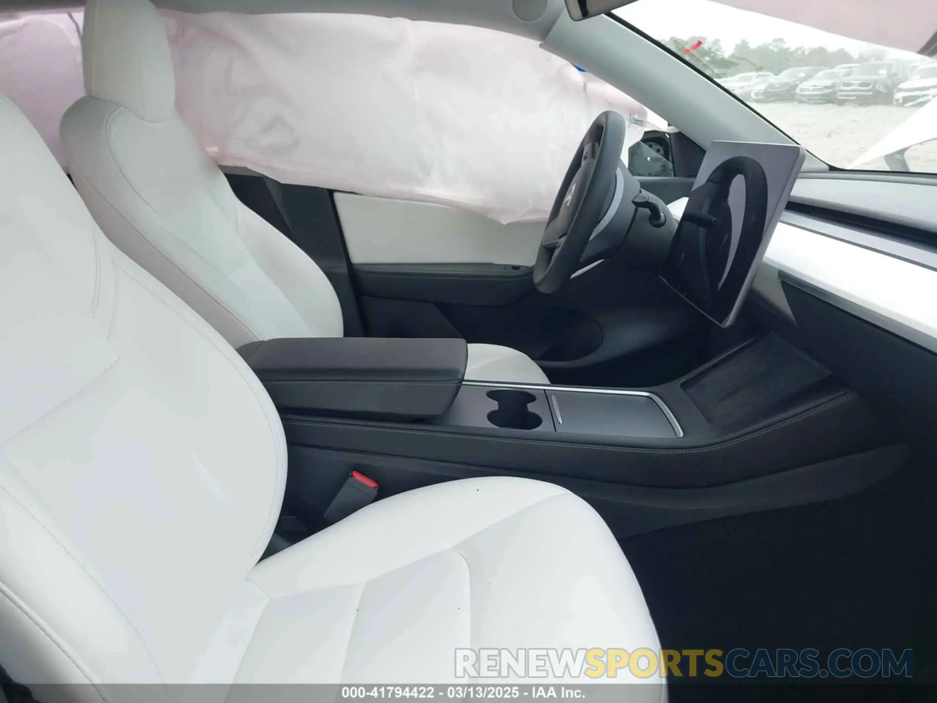 5 Photograph of a damaged car 5YJYGAEE4MF225134 TESLA MODEL Y 2021