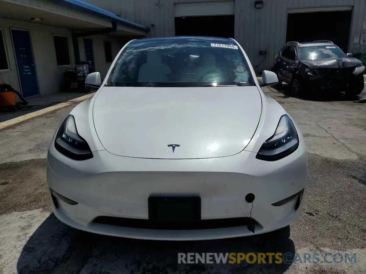 5 Photograph of a damaged car 5YJYGAEE4MF266931 TESLA MODEL Y 2021