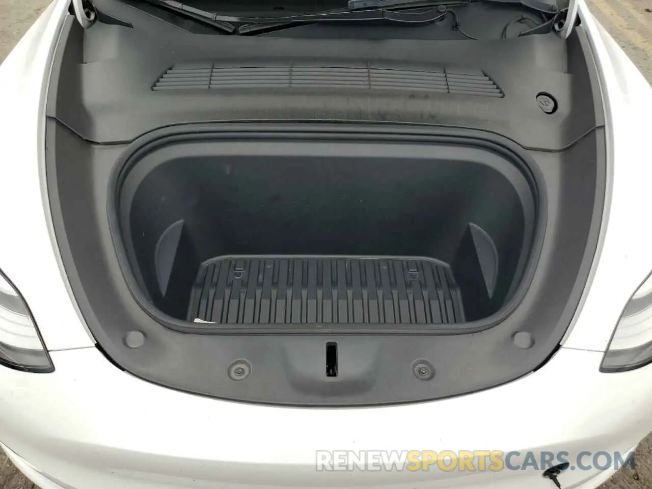 11 Photograph of a damaged car 5YJYGAEE4MF297743 TESLA MODEL Y 2021