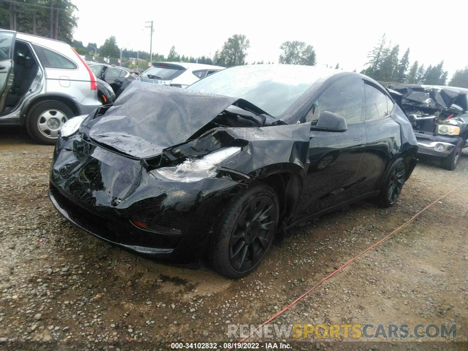 2 Photograph of a damaged car 5YJYGAEE5MF265903 TESLA MODEL Y 2021
