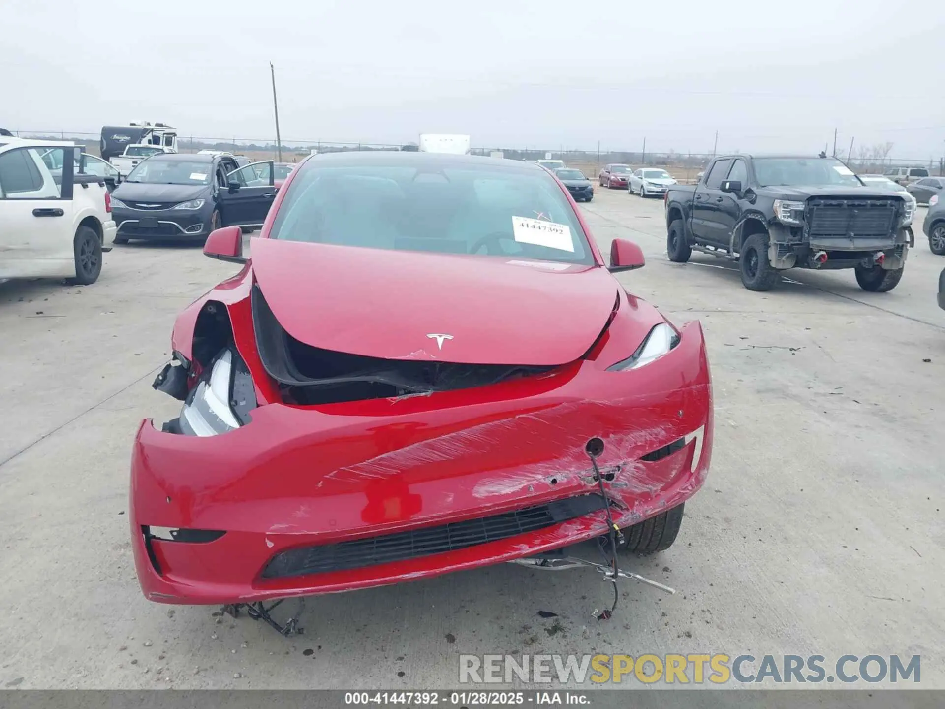 6 Photograph of a damaged car 5YJYGAEE5MF294074 TESLA MODEL Y 2021